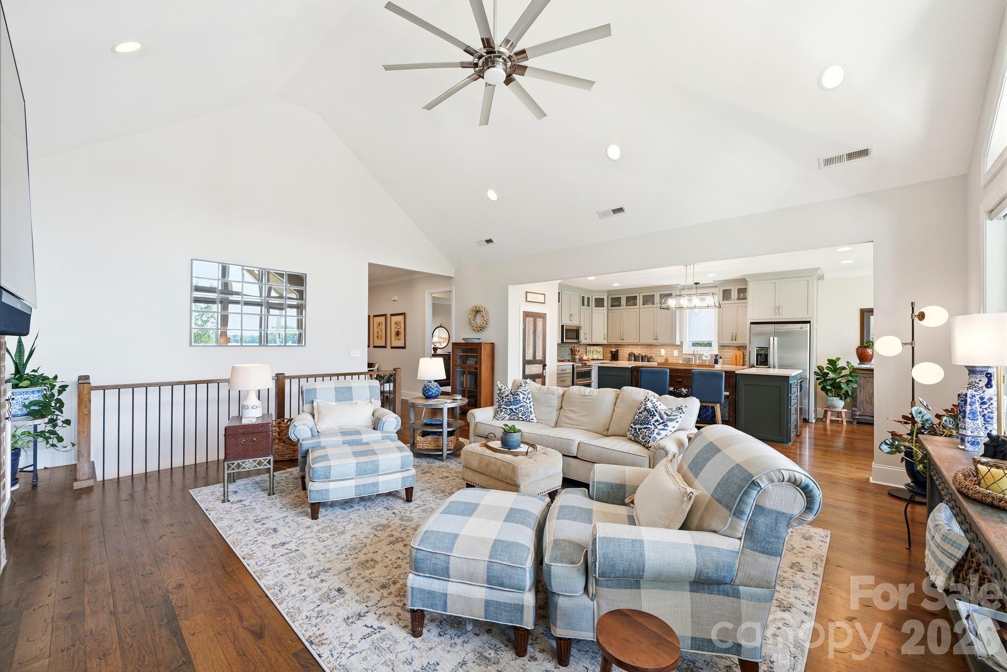 Colony Harbor - Residential