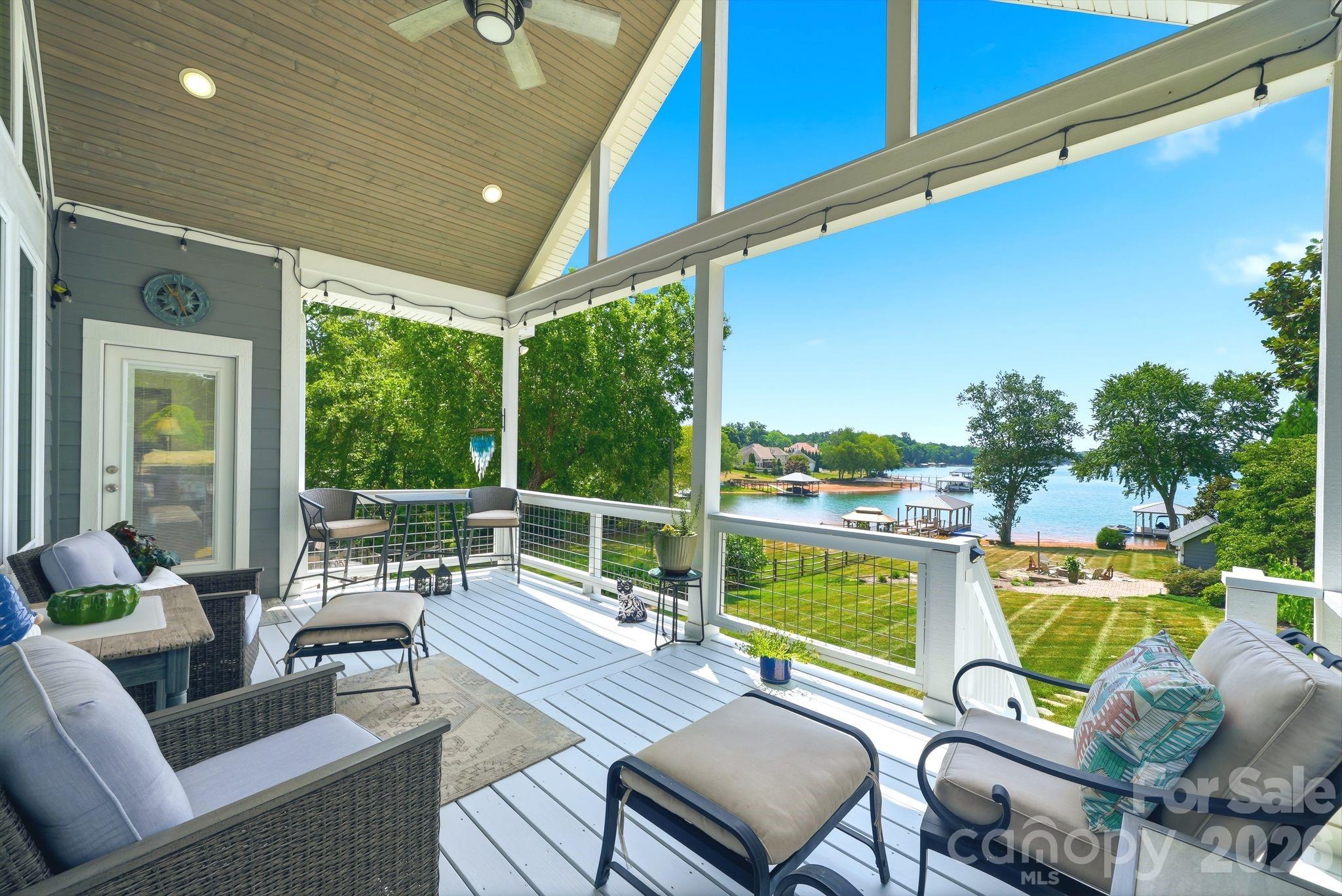 Colony Harbor - Residential