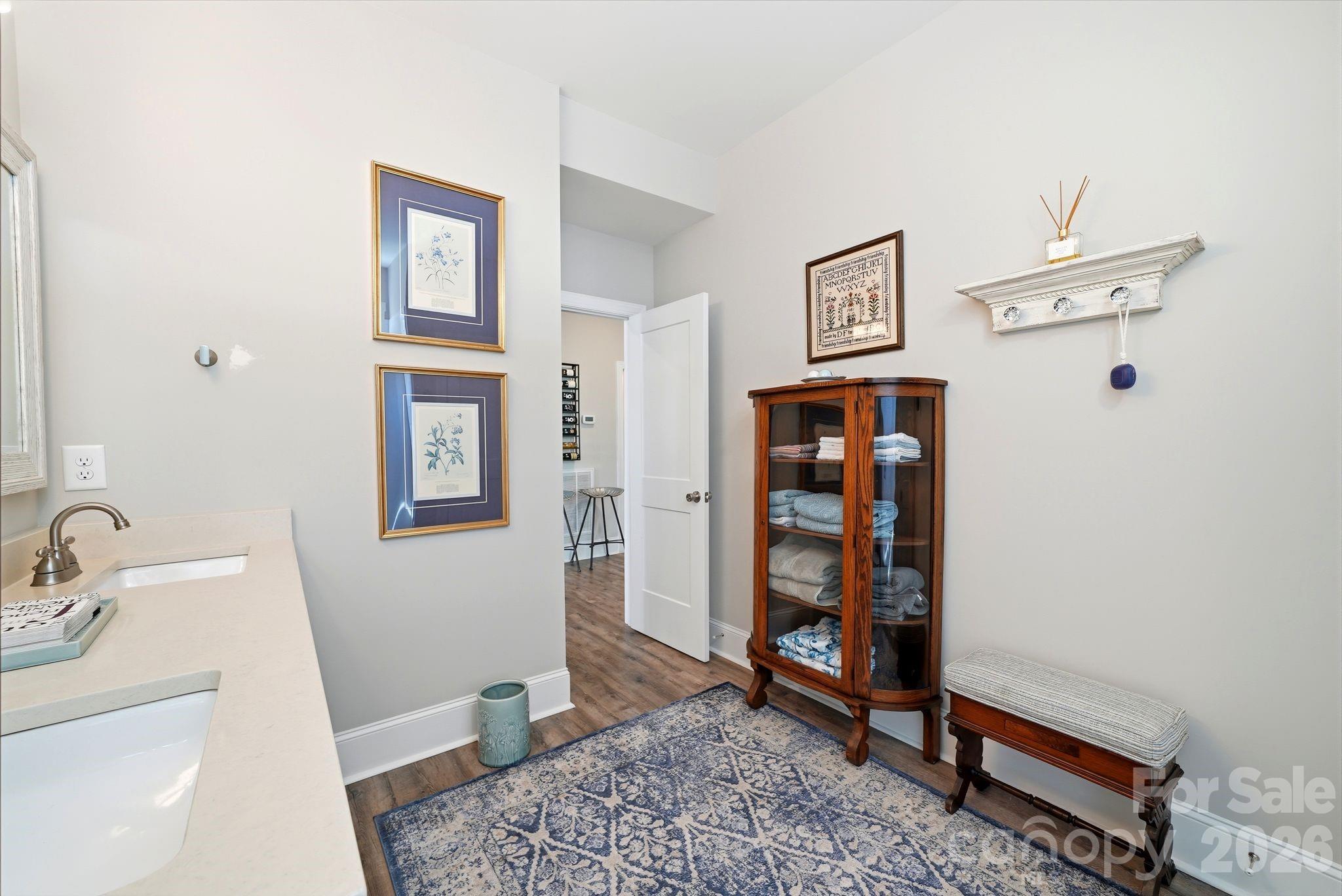 Colony Harbor - Residential