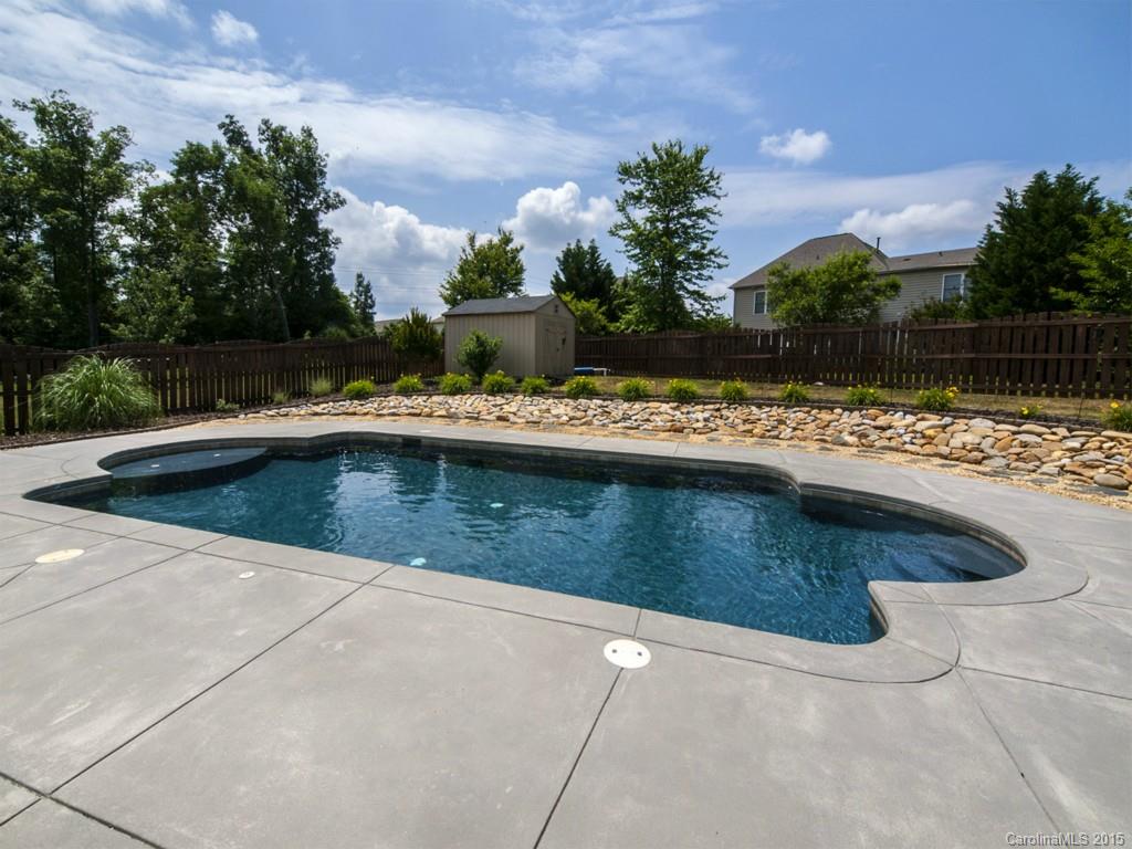 Autumn Cove At Lake Wylie - Residential