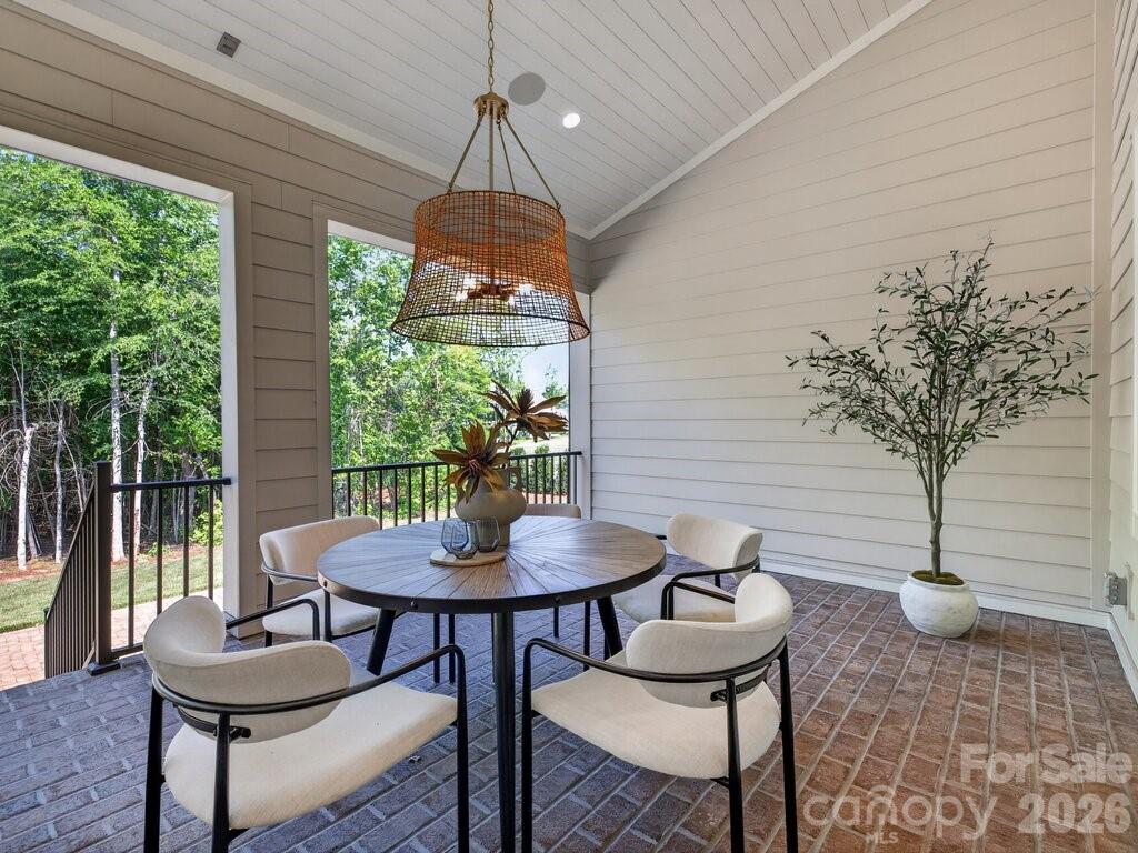McLean - South Shore - Residential