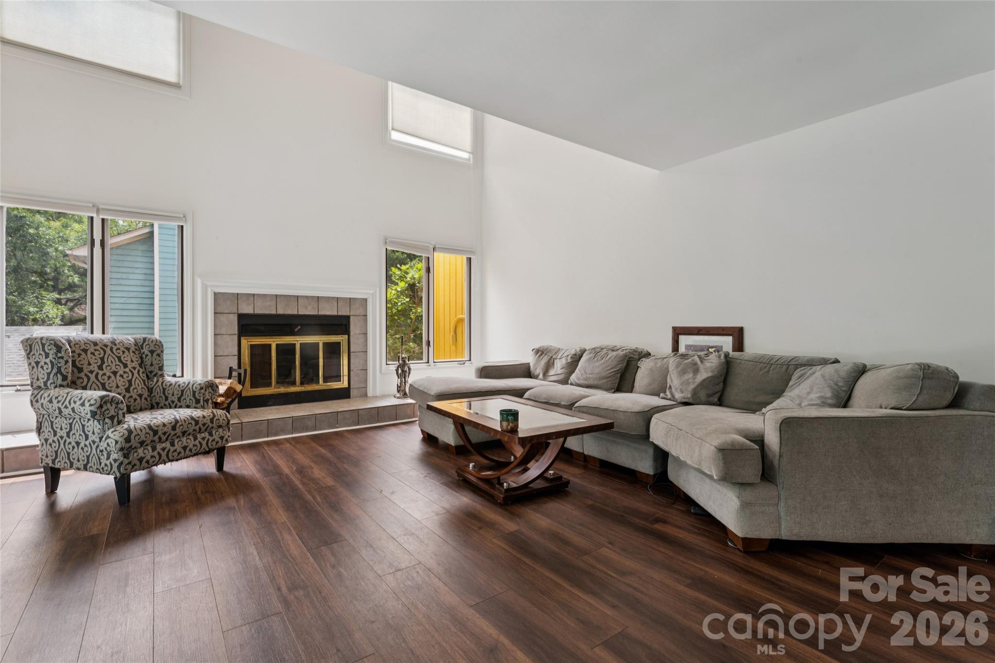 Tega Cay - Residential