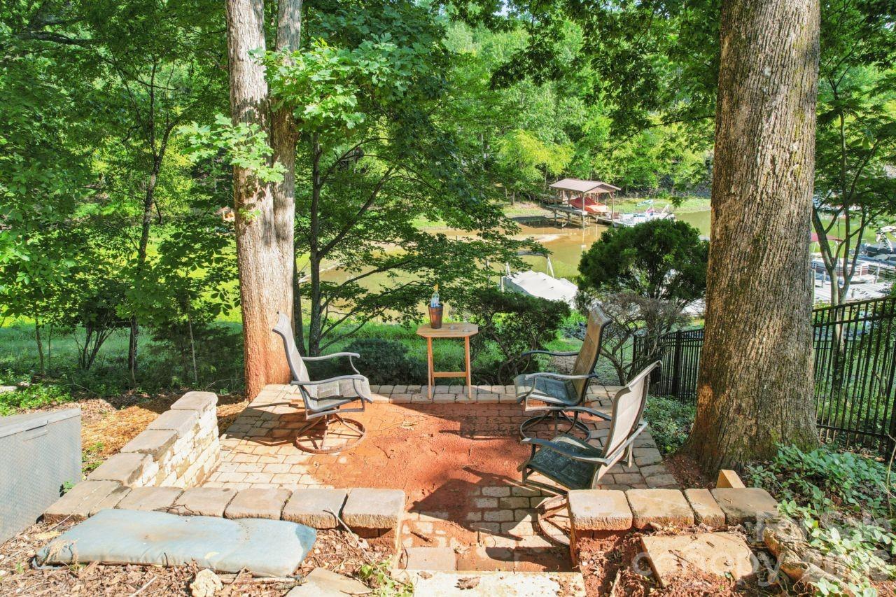Tega Cay - Residential