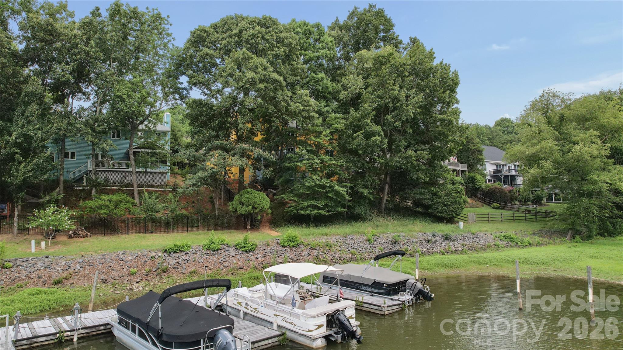 Tega Cay - Residential