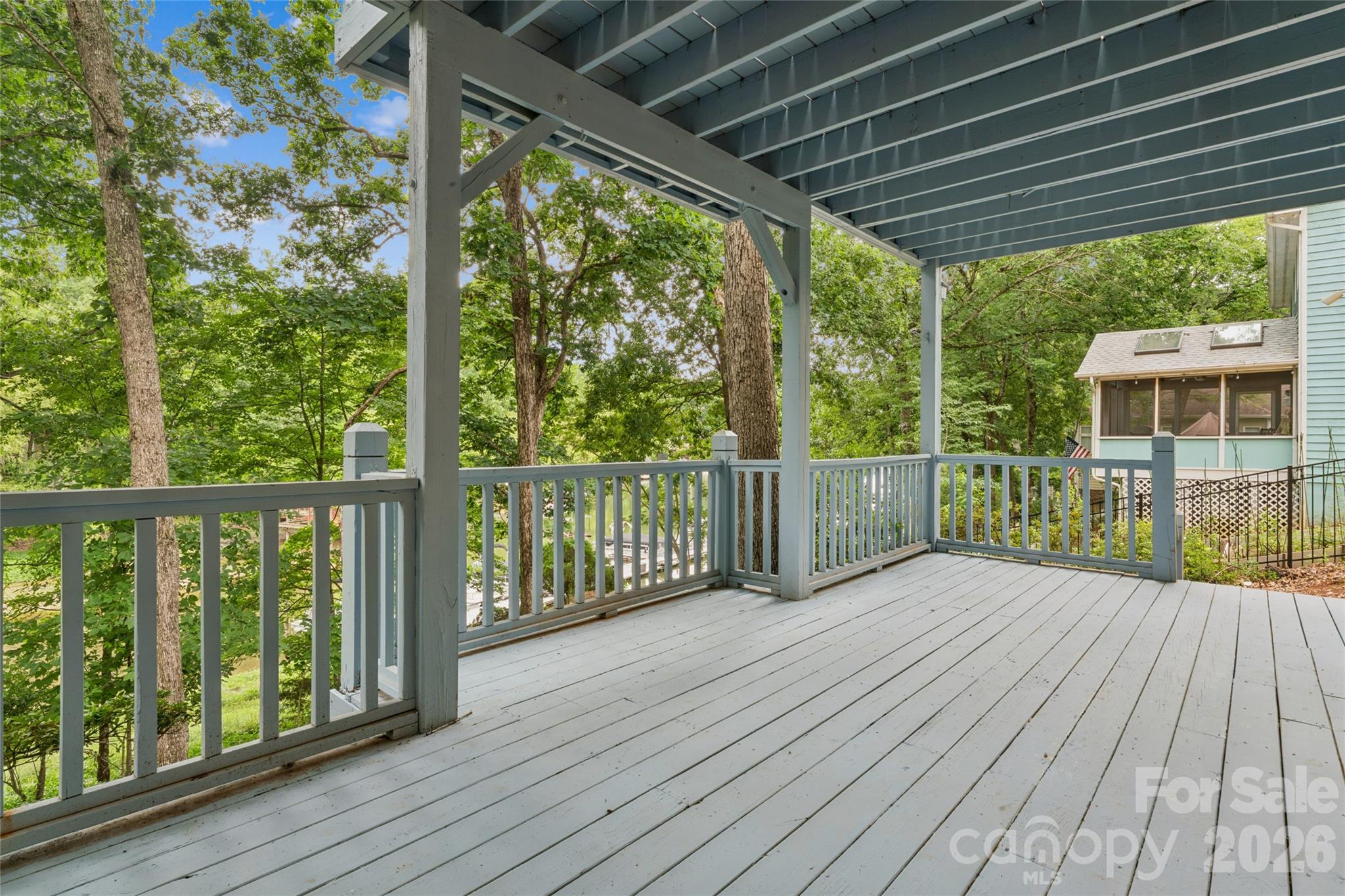 Tega Cay - Residential