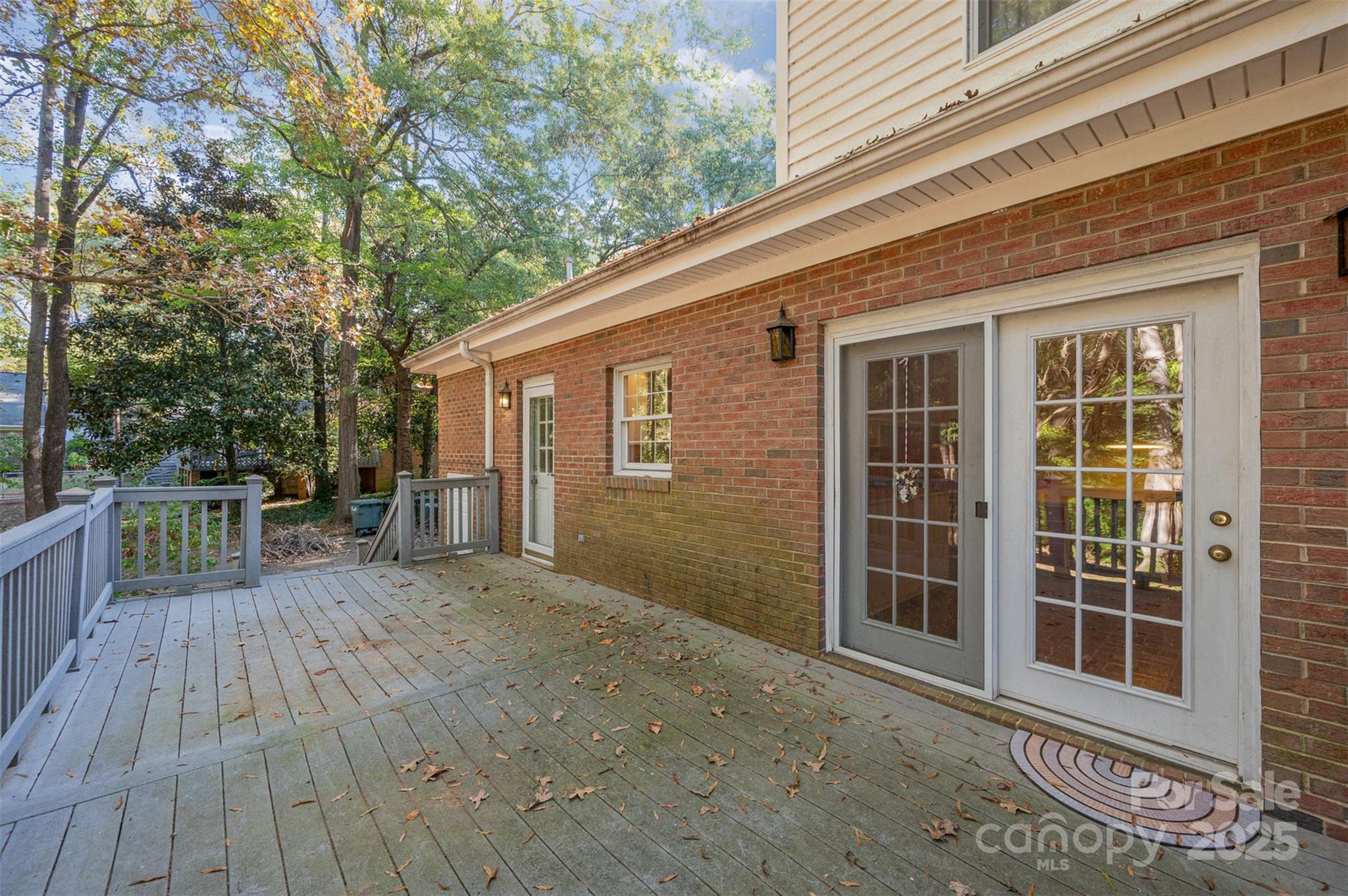 Country Club Estates - Residential