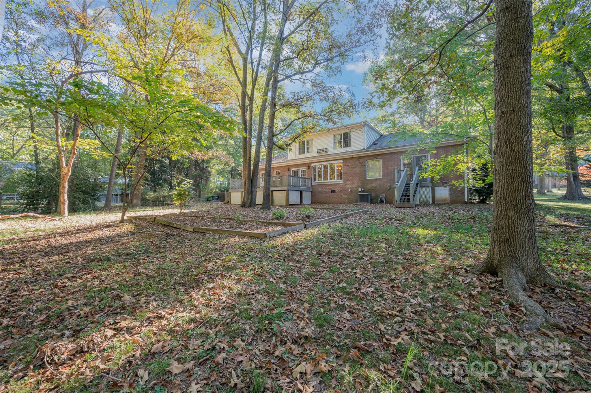 Country Club Estates - Residential