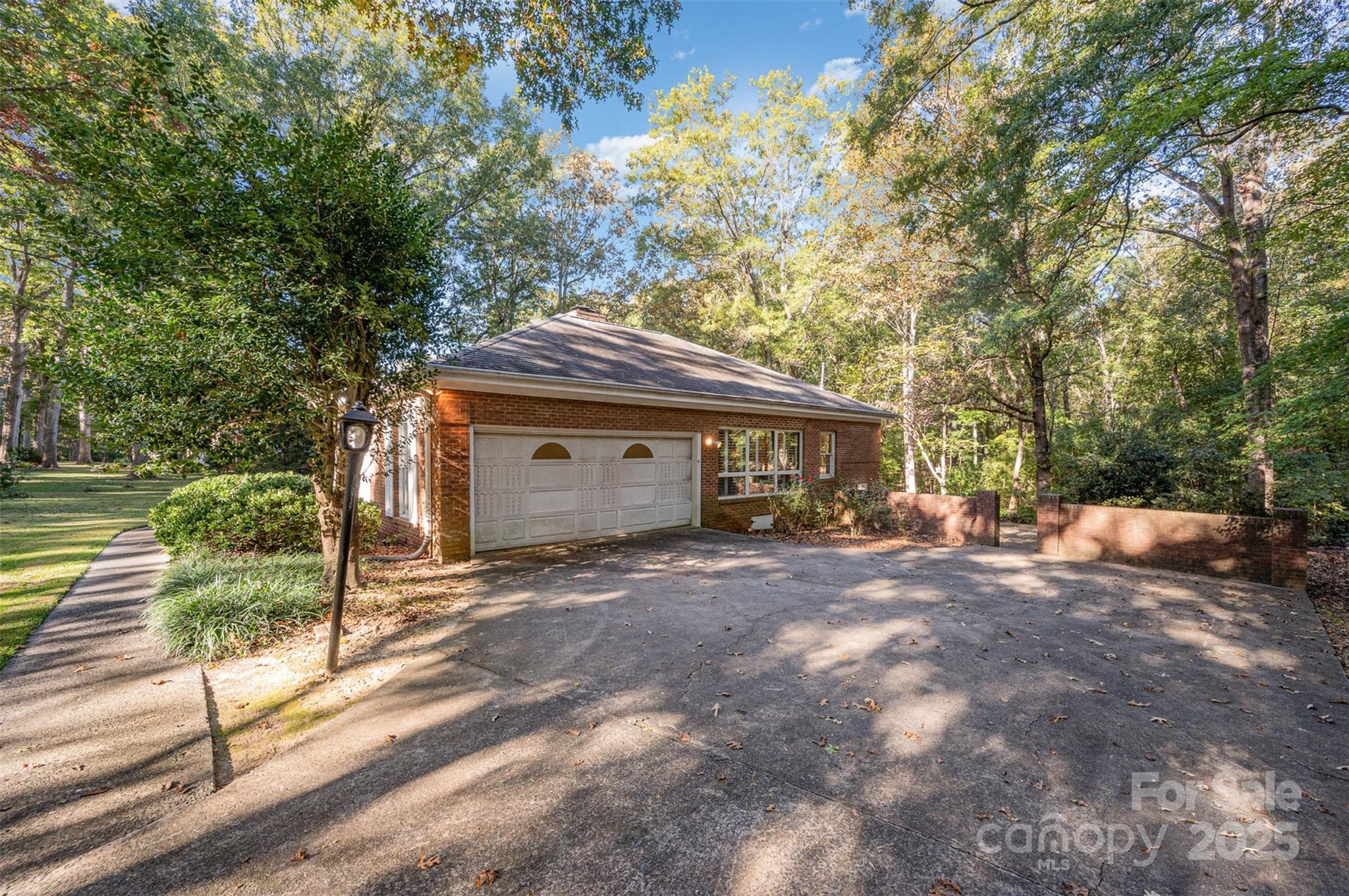 Country Club Estates - Residential