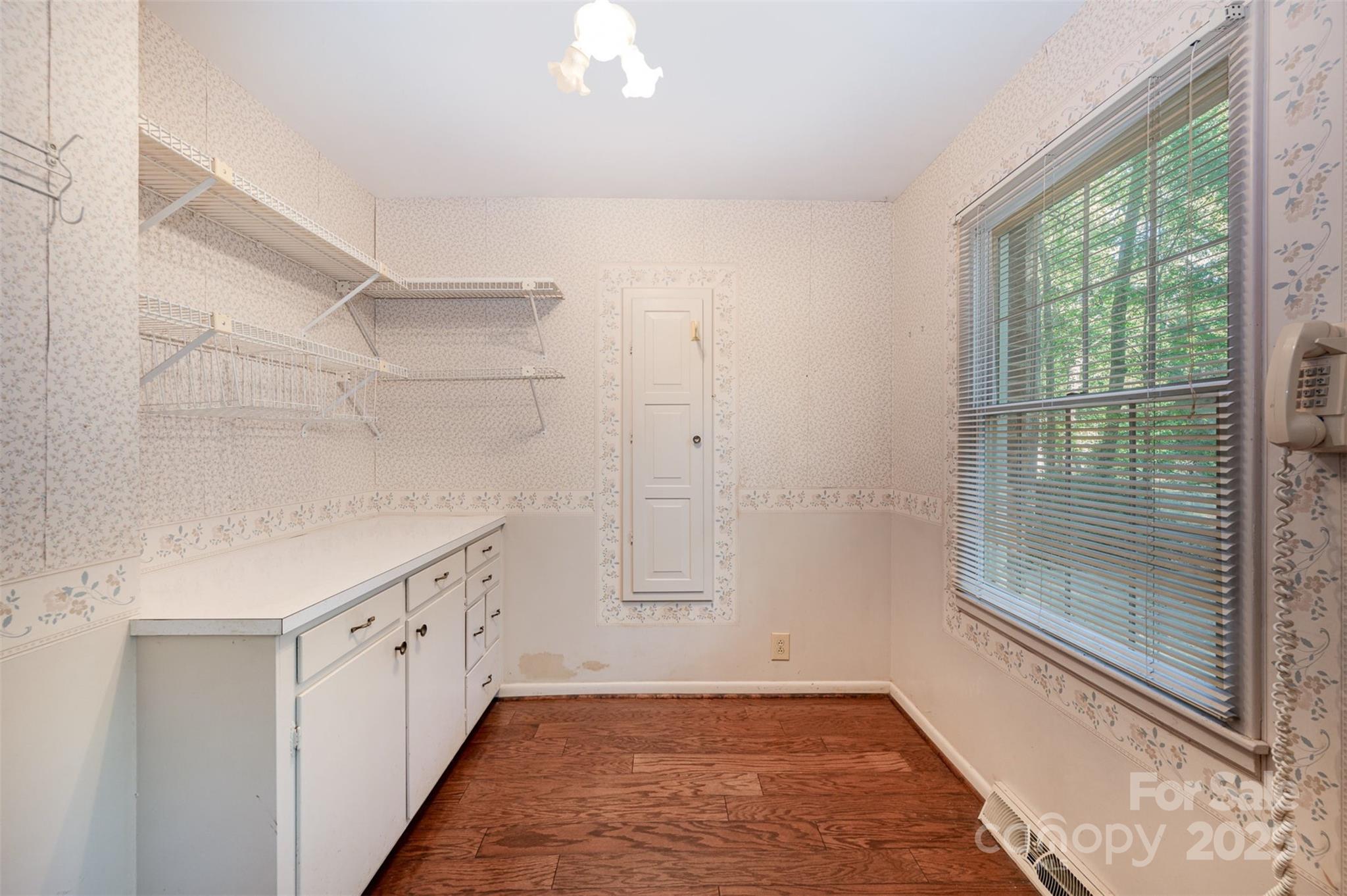 Country Club Estates - Residential