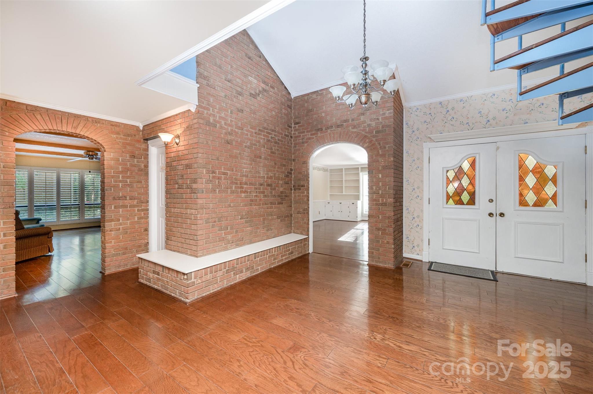 Country Club Estates - Residential