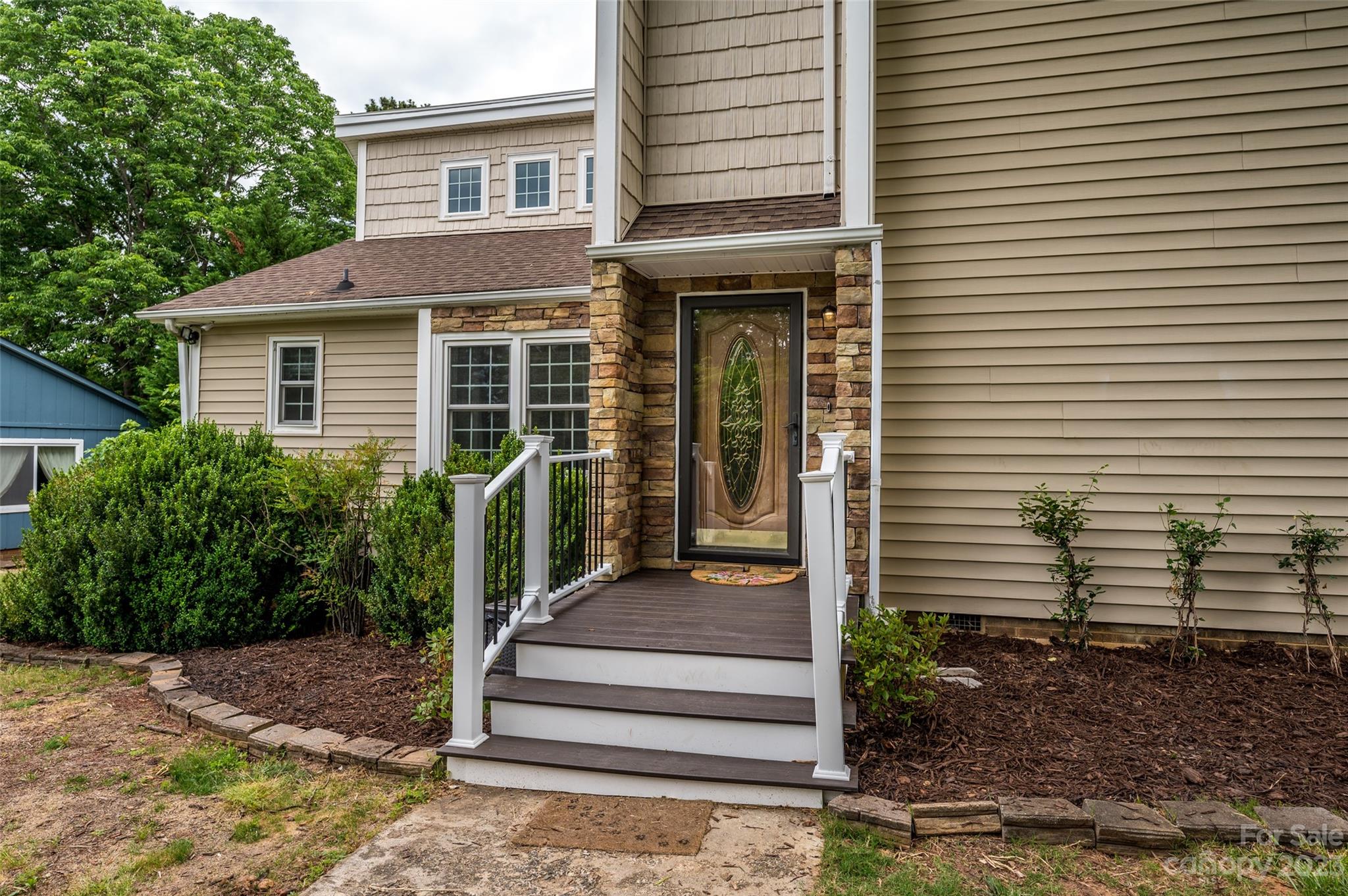 Tega Cay - Residential
