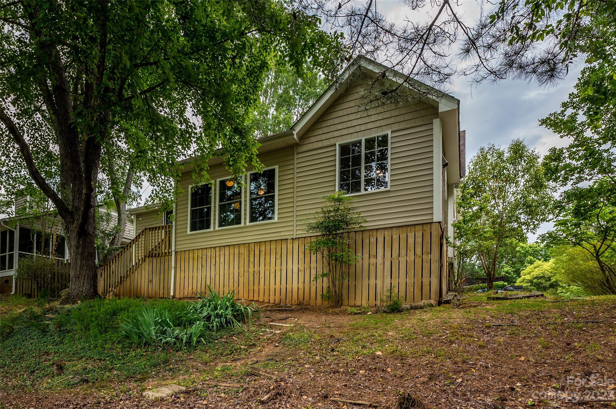 Tega Cay - Residential
