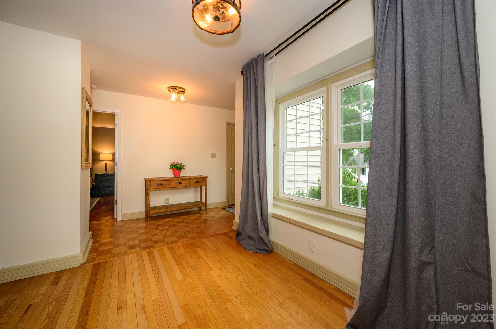 Tega Cay - Residential