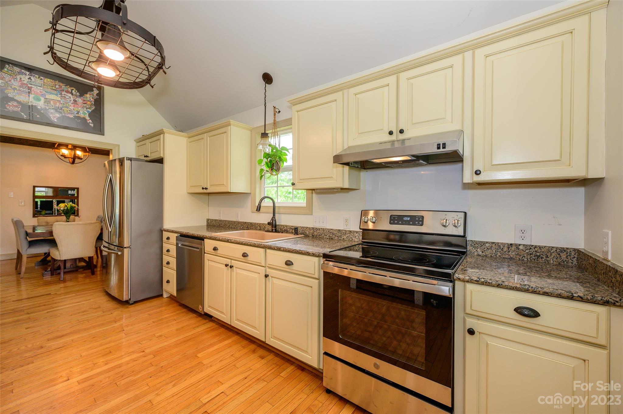 Tega Cay - Residential