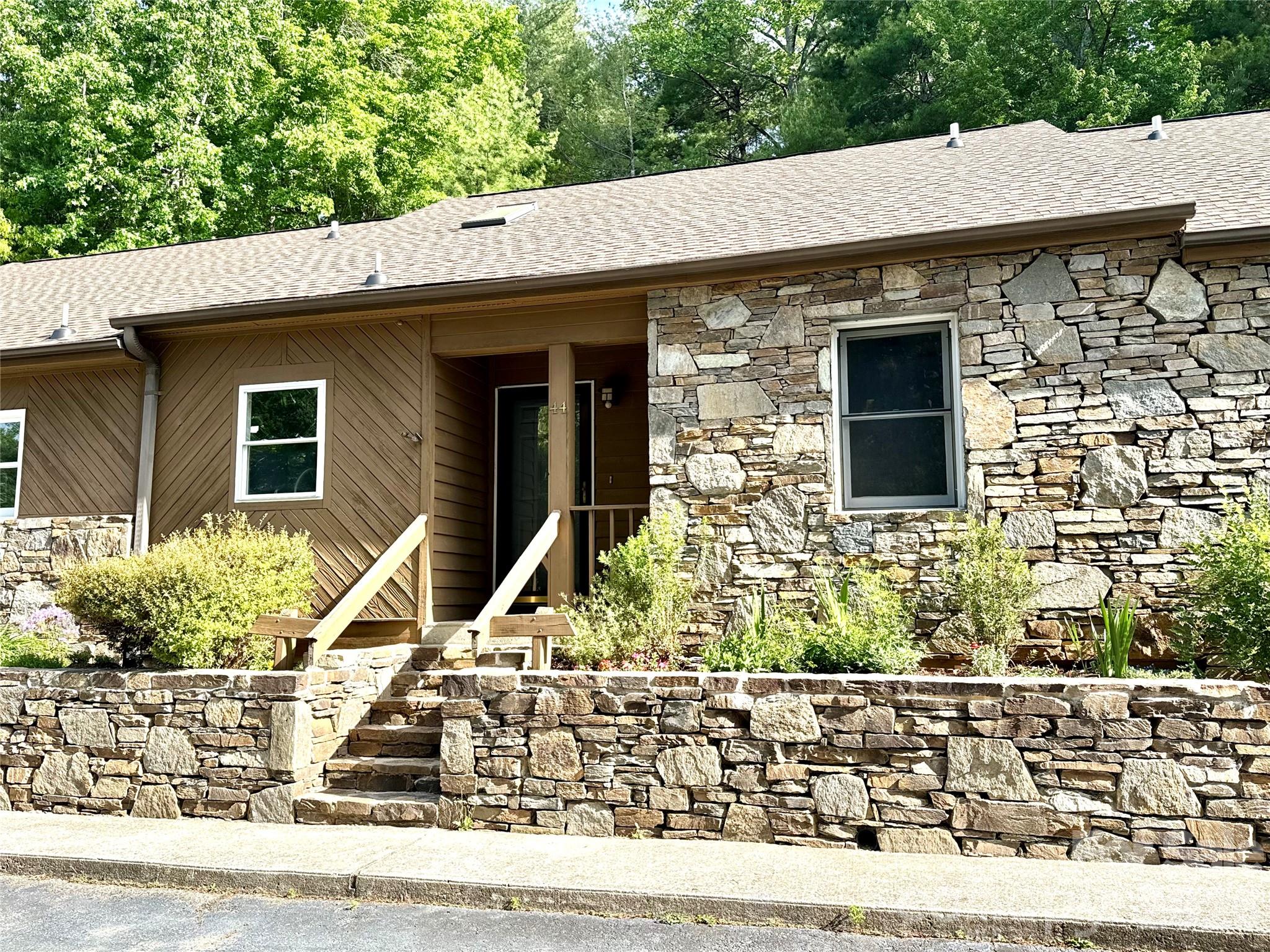 Seller is motived! Located in the heart of Etowah Valley, 44 Sagebrush Circle offers a fantastic opportunity to create the home or investment property you’ve been searching for. This 3-bedroom, 2-bath Pencross Estate's condo features a functional floor plan with two main-level bedrooms, a four-season room with a cozy fireplace, a main level laundry room, and a spacious L-shaped upstairs bedroom complete with an adjacent full bath and over-sized, walk-in closet, that could easily function as a primary suite, office space, guest room, or playroom.

While the home could benefit from cosmetic updates and repairs, it has been priced accordingly and offers tremendous potential for buyers ready to add their personal style and vision. Enjoy the ease of low-maintenance living with exterior upkeep included, all within a quiet community. conveniently located near the Etowah Valley Golf Course, the Asheville Airport, Pisgah Forest National Park, local dining, popular breweries, shopping, and everyday essentials. 

Whether you’re searching for a primary residence, 2nd home, or your next flip project, this property is packed with possibilities. Pencross Estates offers a private pool for residents, beautiful landscaping, and a peaceful environment to relax and unwind. Seller is motivated and is willing to provide a $1000 credit at closing towards new carpeting or new flooring of your choice with an acceptable offer.