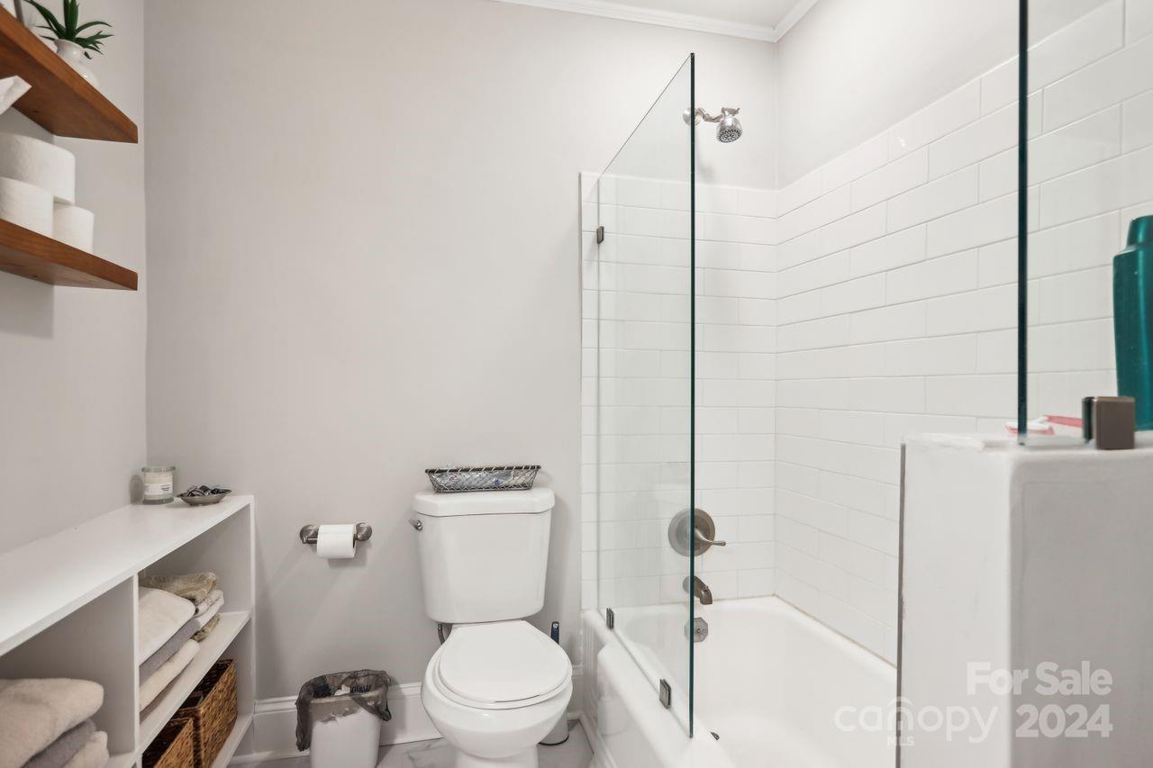 Seventeen Acres - Residential