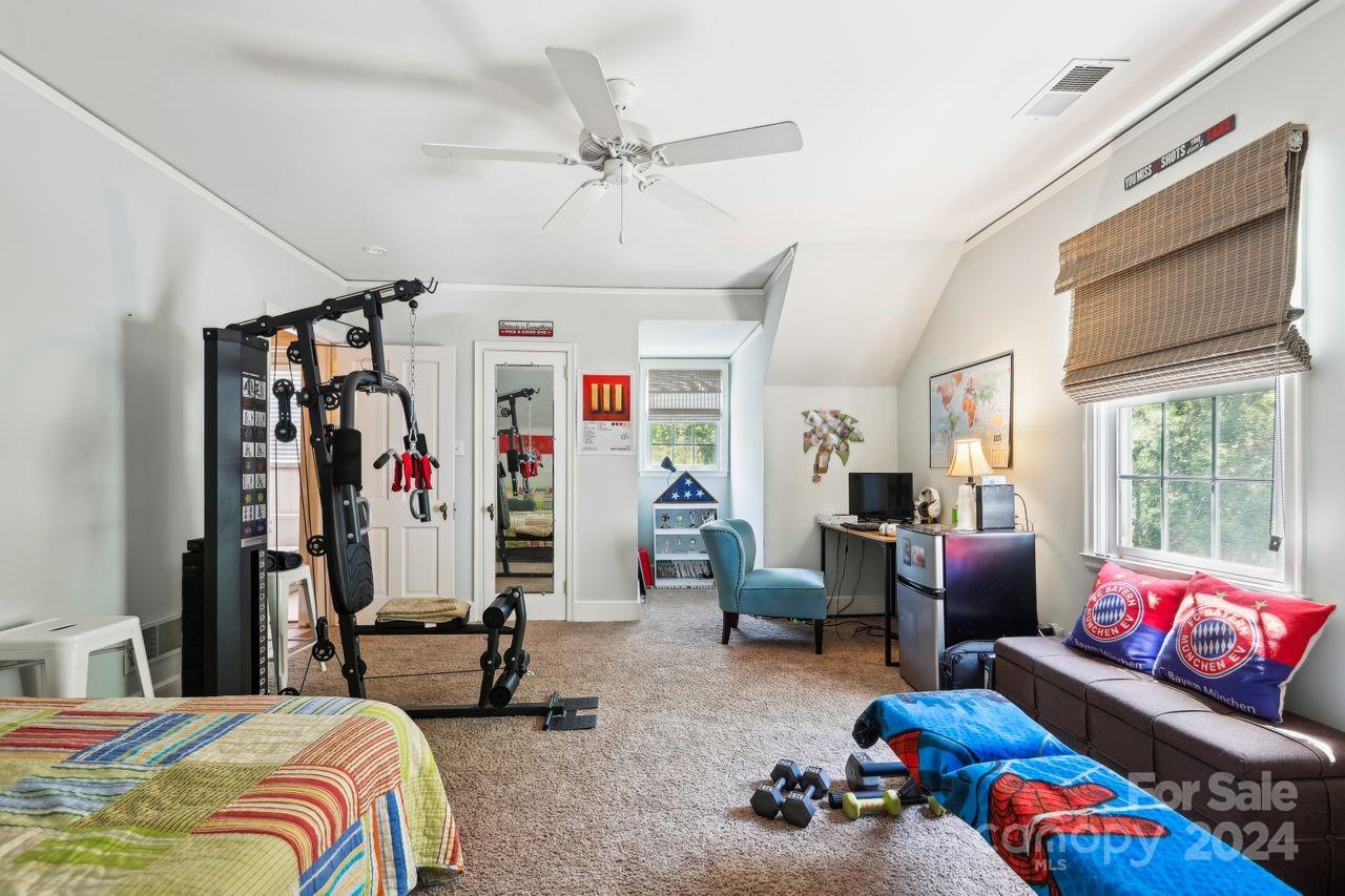 Seventeen Acres - Residential