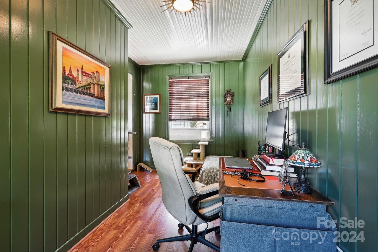 Seventeen Acres - Residential