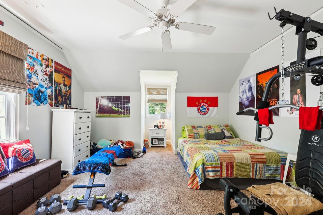 Seventeen Acres - Residential