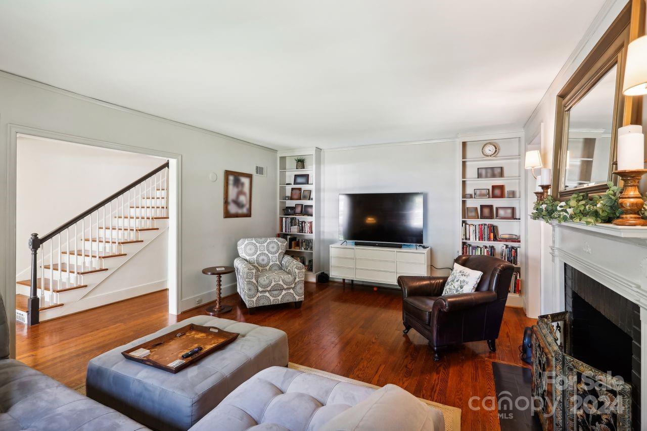 Seventeen Acres - Residential