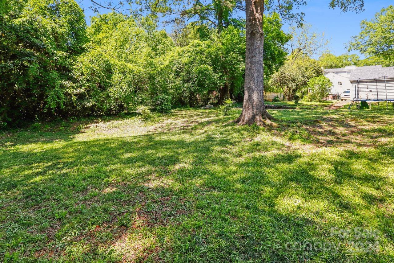 Seventeen Acres - Residential