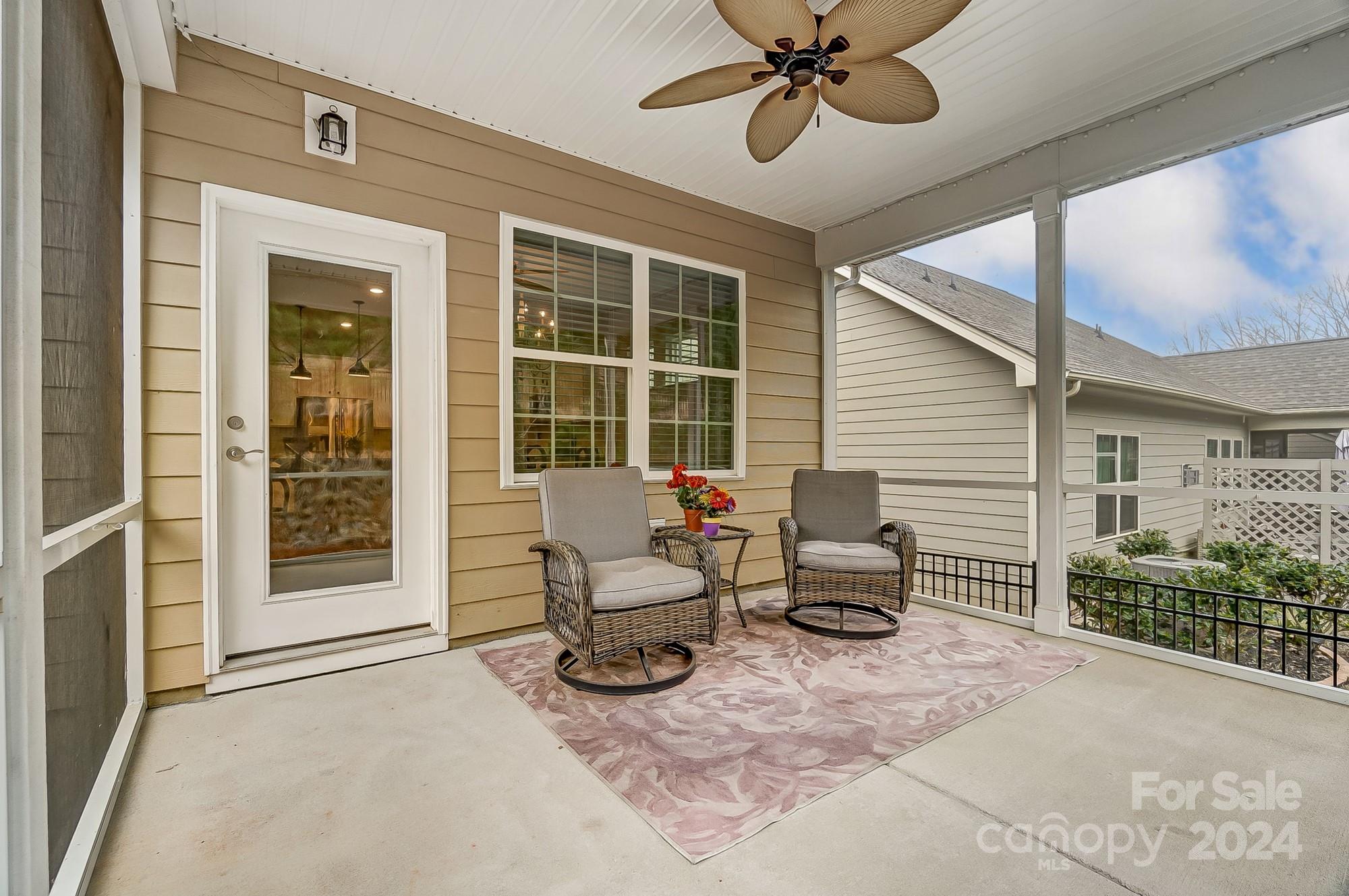 Summerhouse at Paddlers Cove - Residential