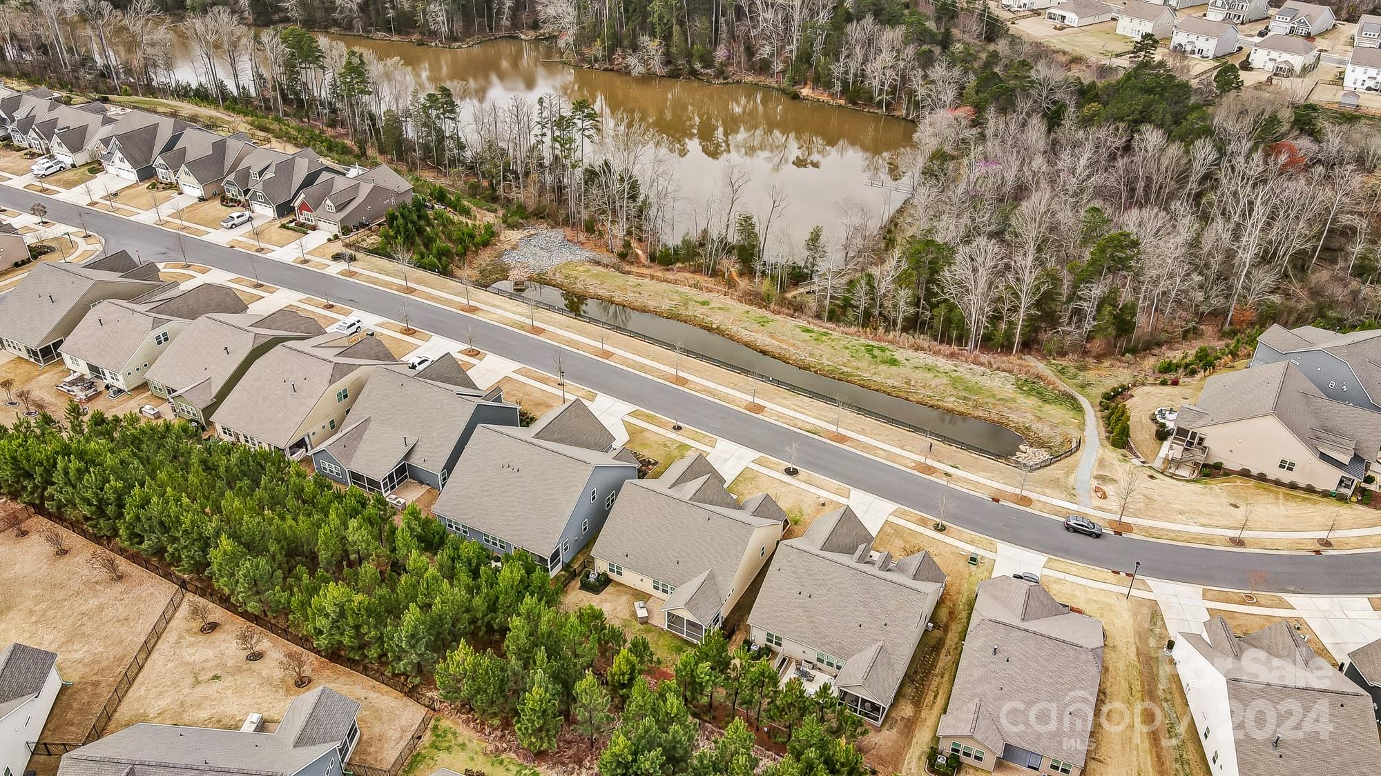 Summerhouse at Paddlers Cove - Residential