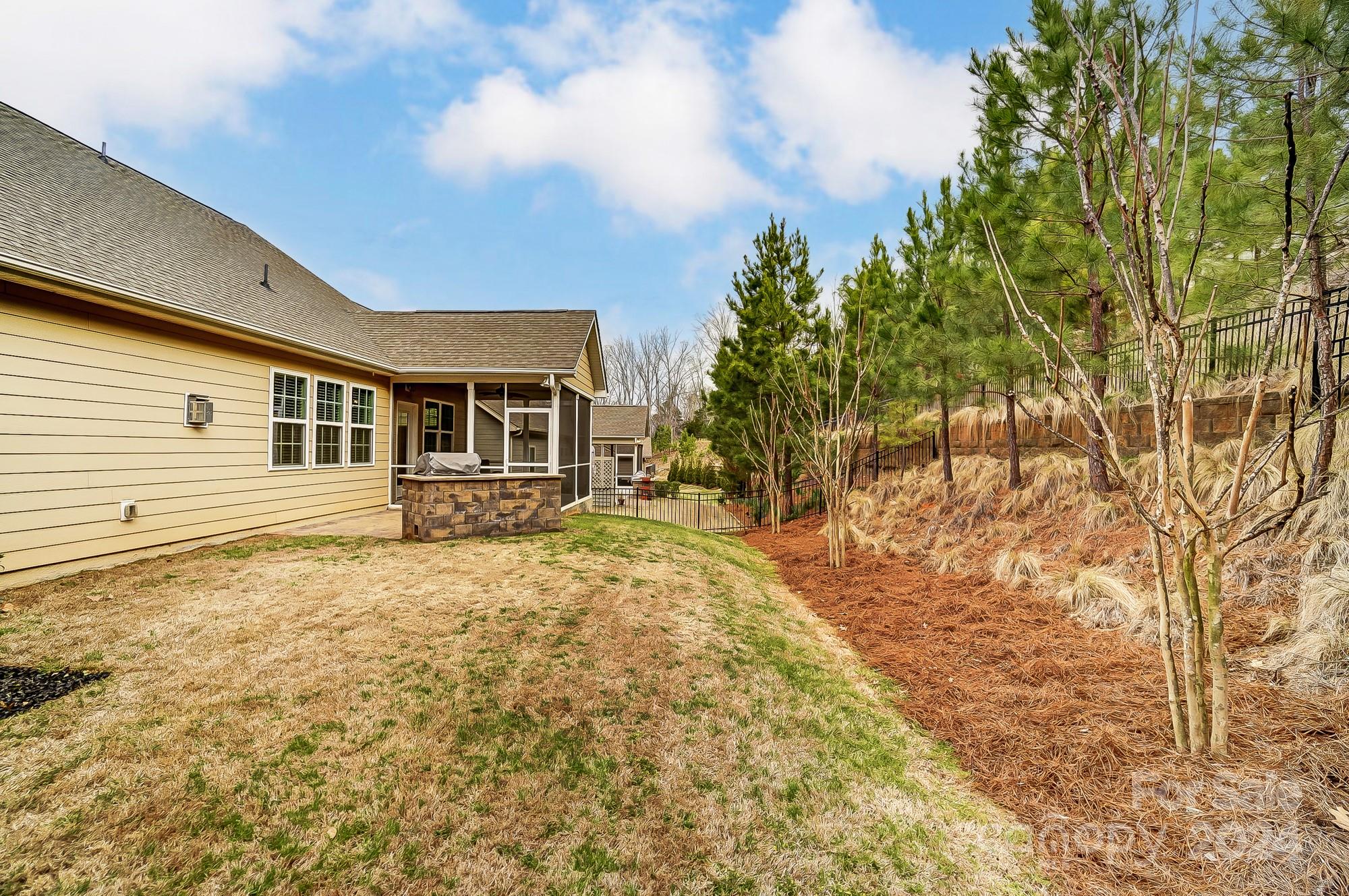 Summerhouse at Paddlers Cove - Residential