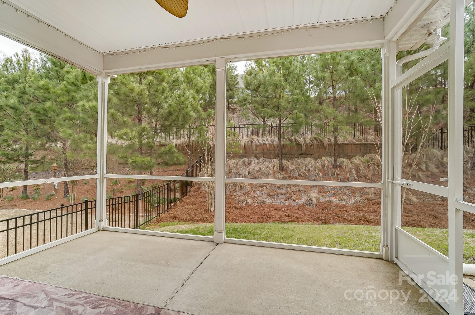 Summerhouse at Paddlers Cove - Residential