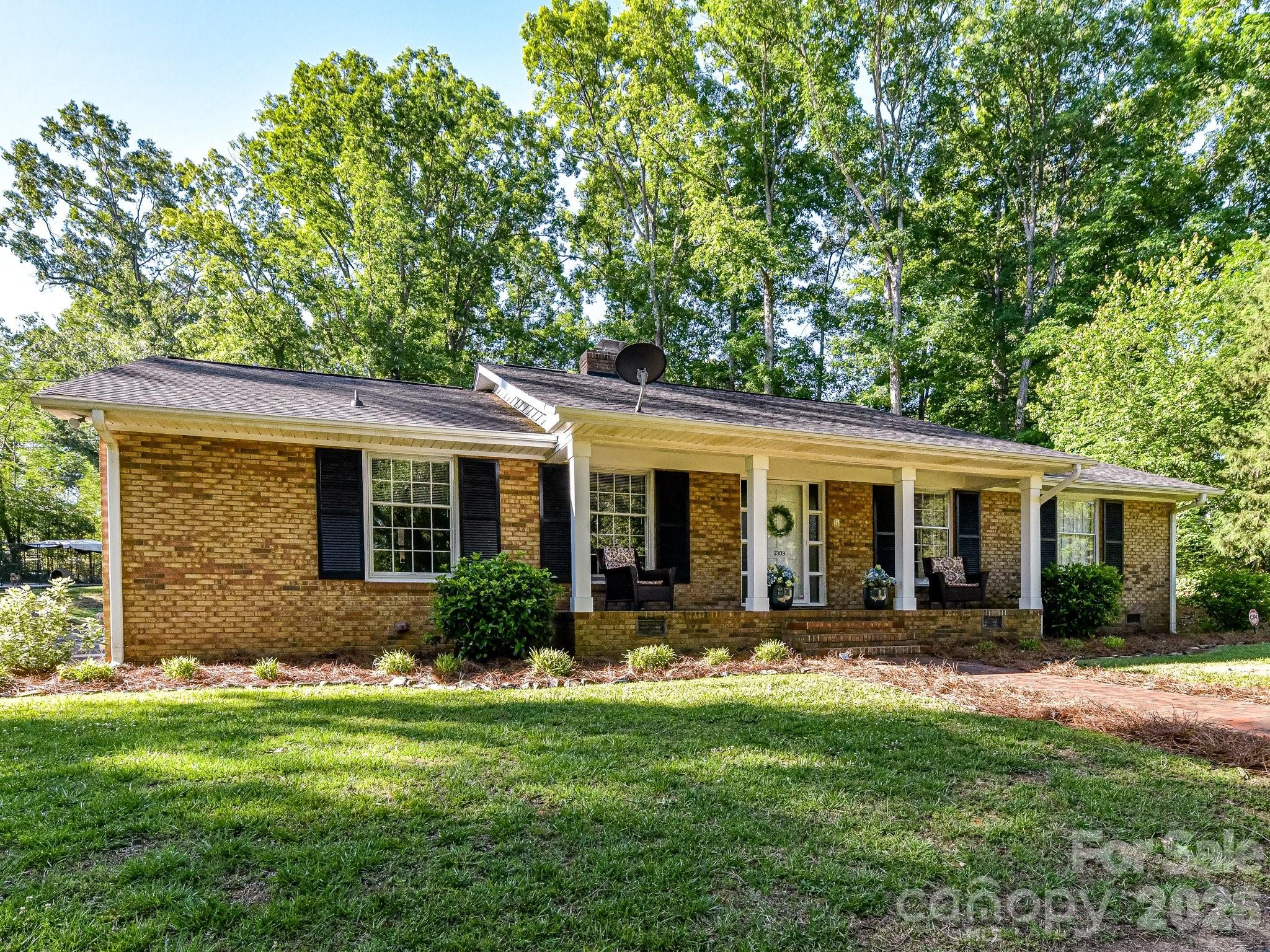 Rolling Hills - Residential