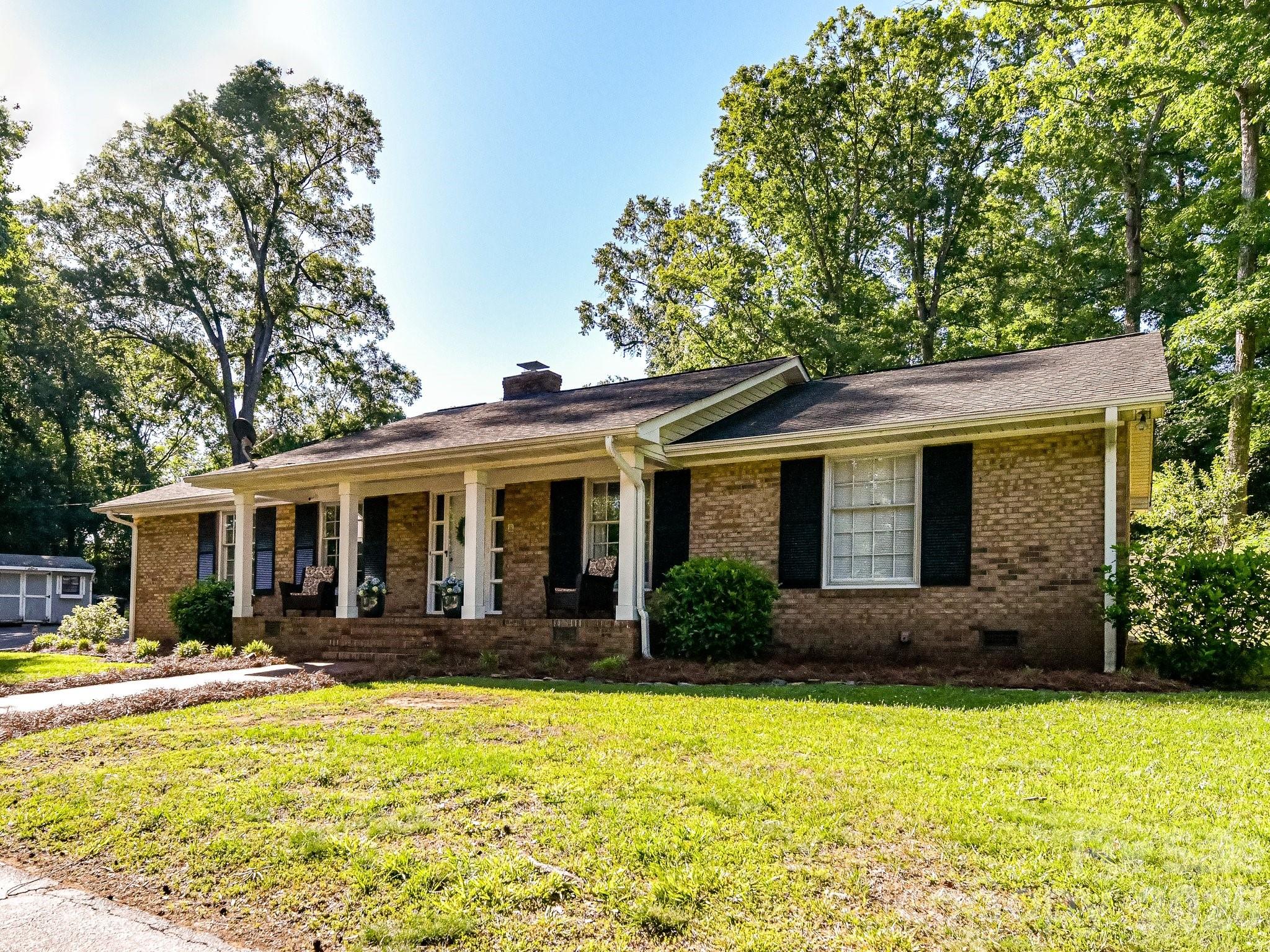 Rolling Hills - Residential