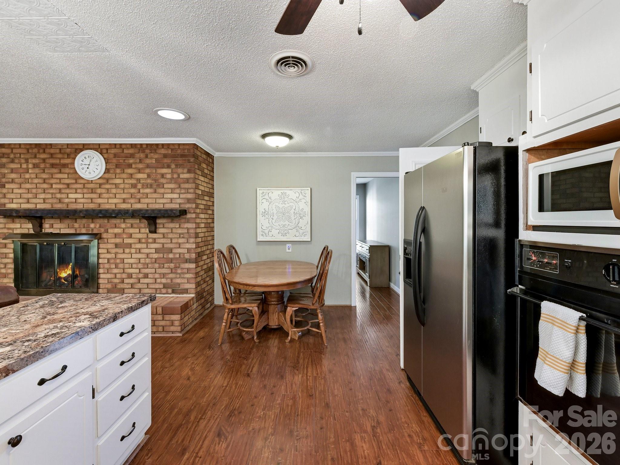 Rolling Hills - Residential