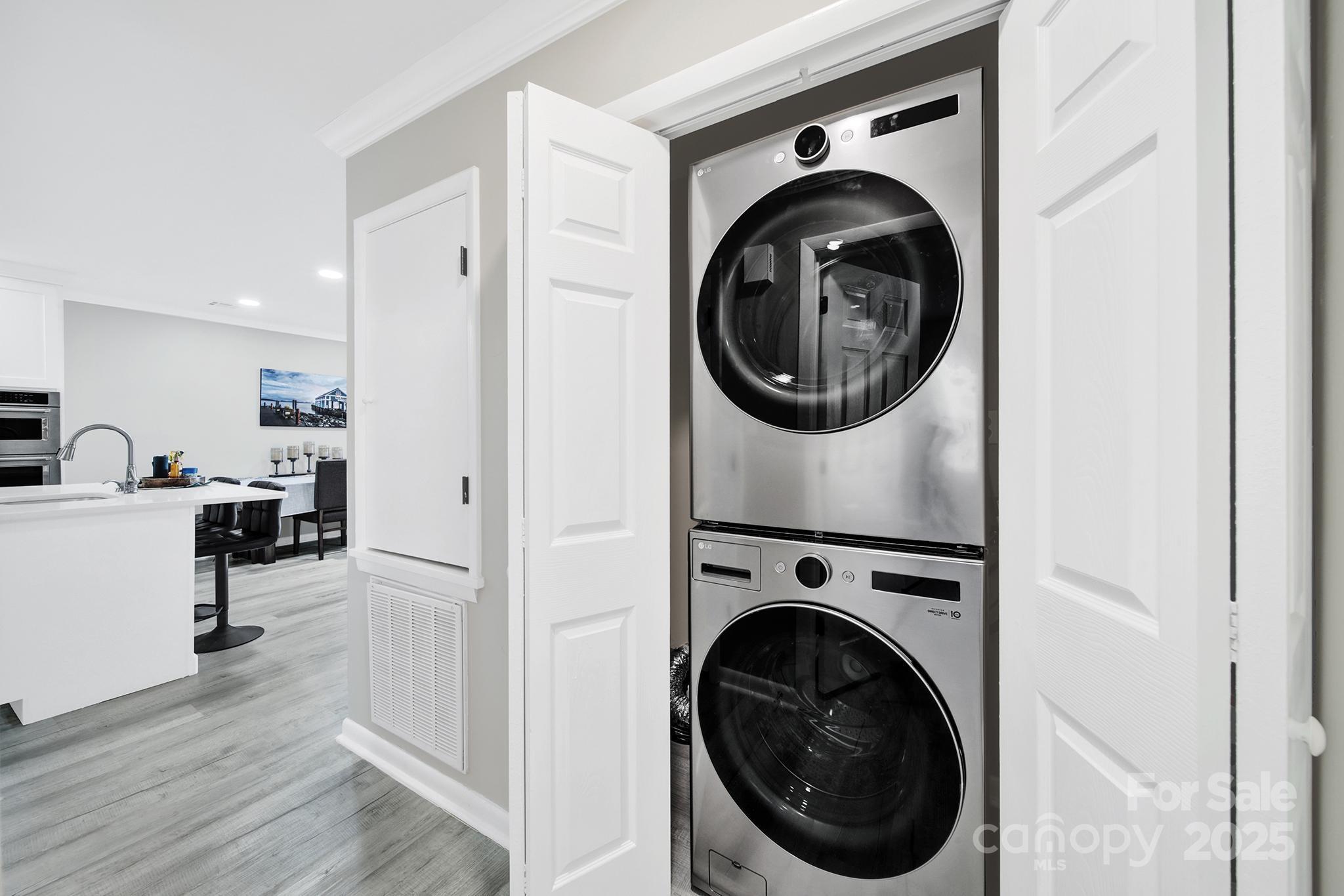 Emerald Point - Residential