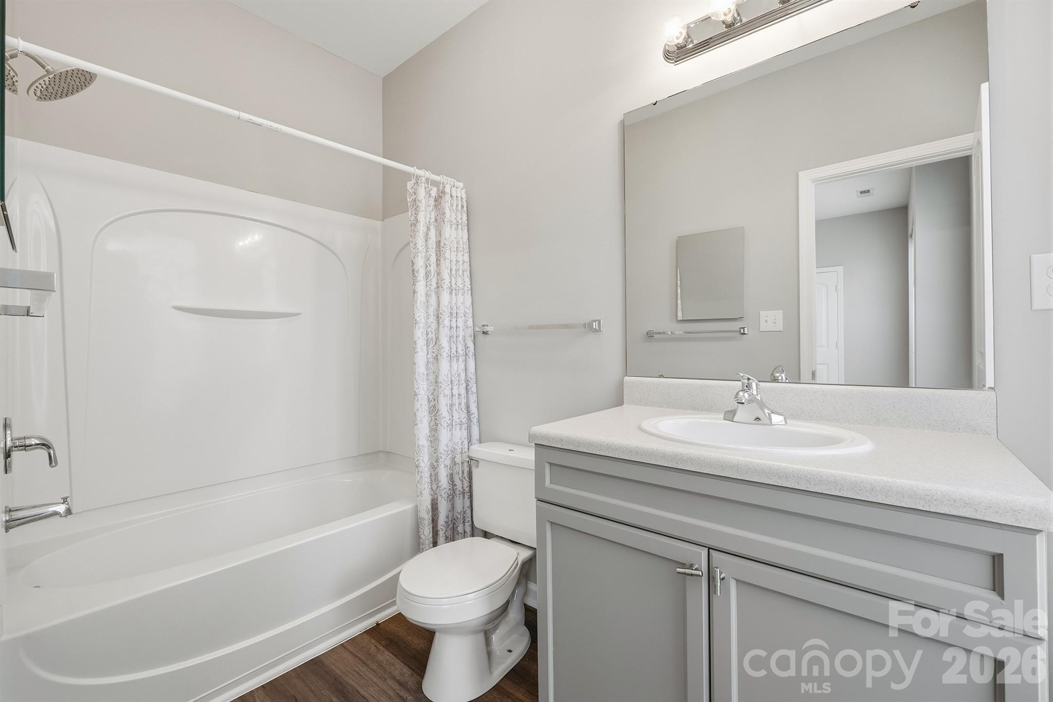 Coventry Court Townhomes - Residential