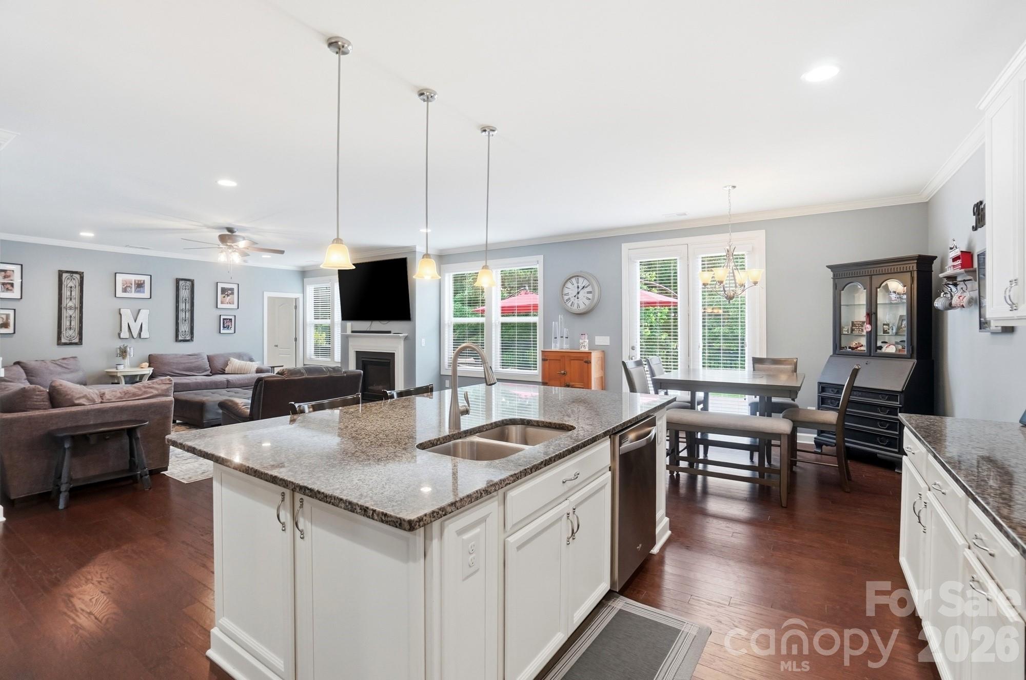 Lake Ridge - Residential
