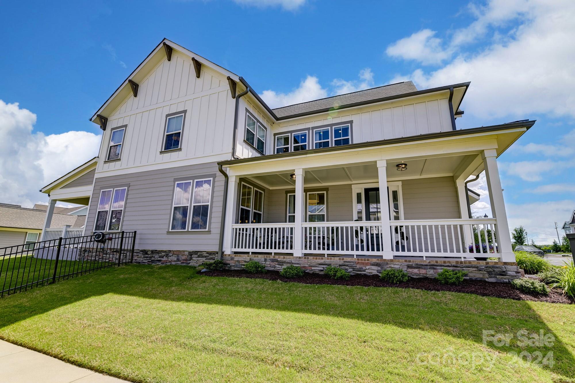 Riverwalk - Residential