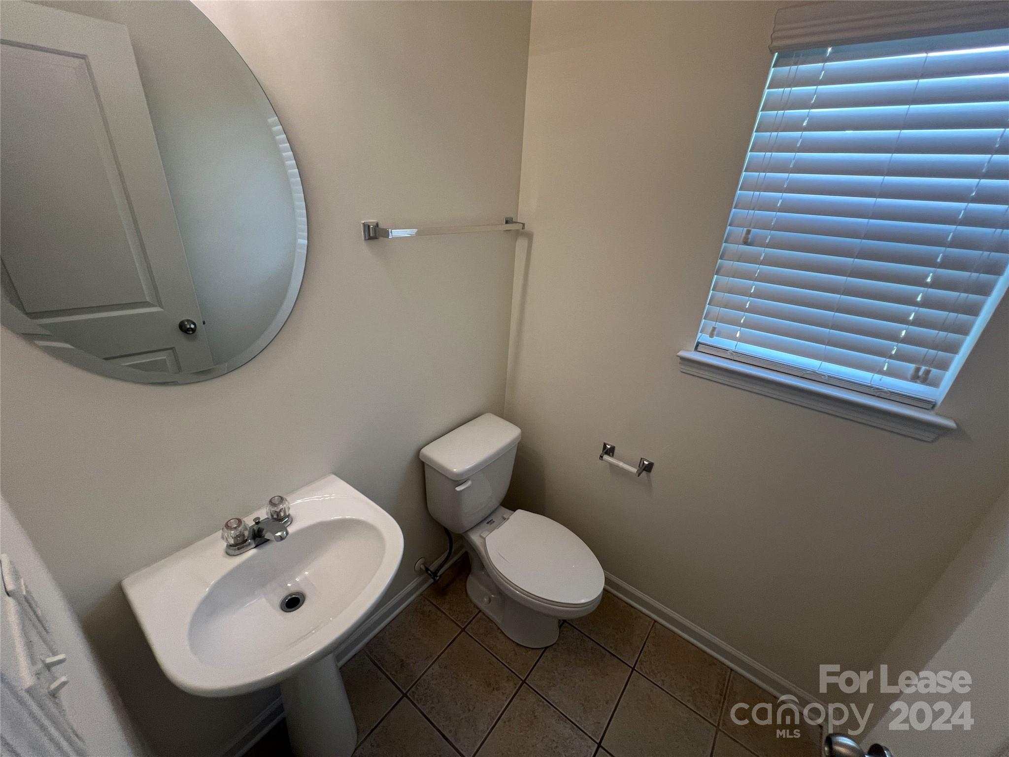 Crismark - Residential Lease