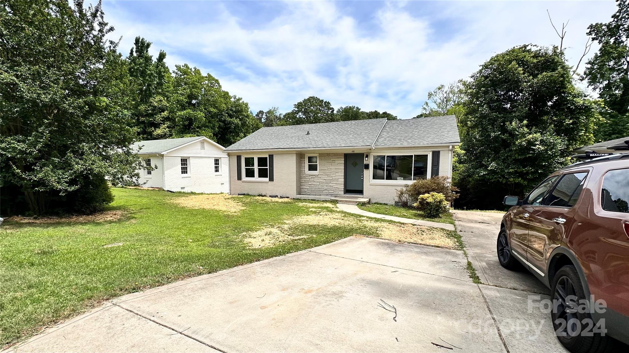 Welcome to 4152 Welling Ave. This delightful Charlotte home features newly refurbished hardwood floors and a modernized bathroom complete with fresh tile work in the shower and bathroom floor. The kitchen is sporting new vinyl plank flooring, quarts countertop, new vent fan, and beautiful cabinets. Nestled in a welcoming community with easy access to local amenities and just a short drive from the city center, this refreshed space is ready to be called home.