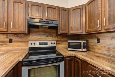 Country Oaks - Residential