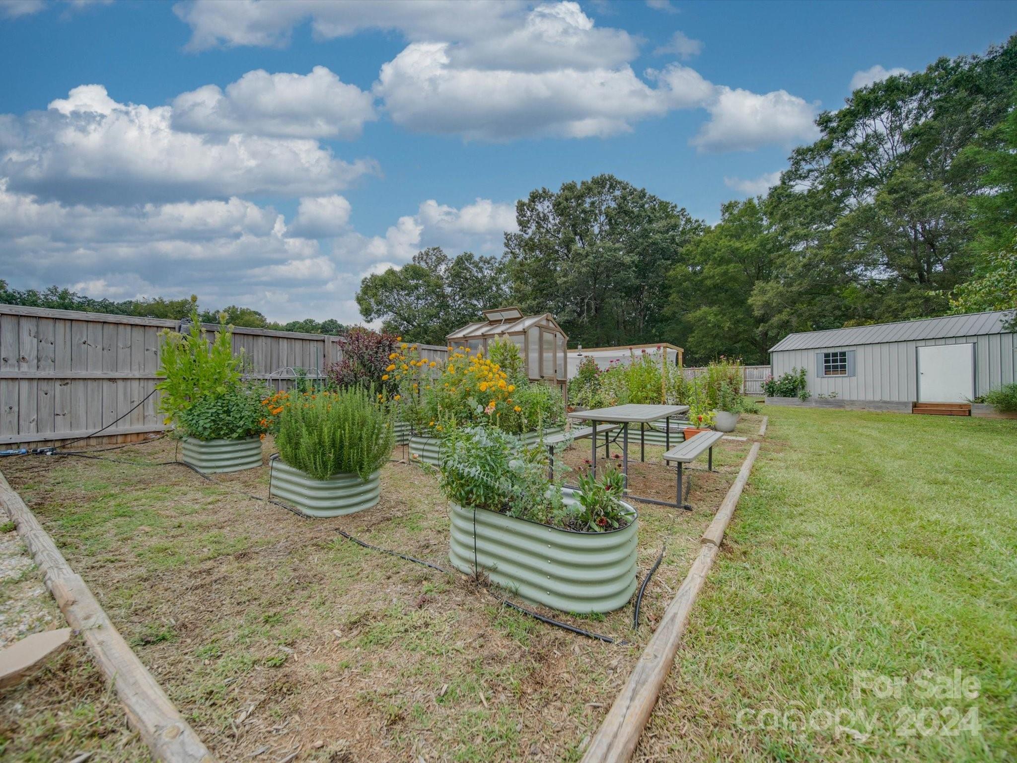 The Oaks at Camden - Residential