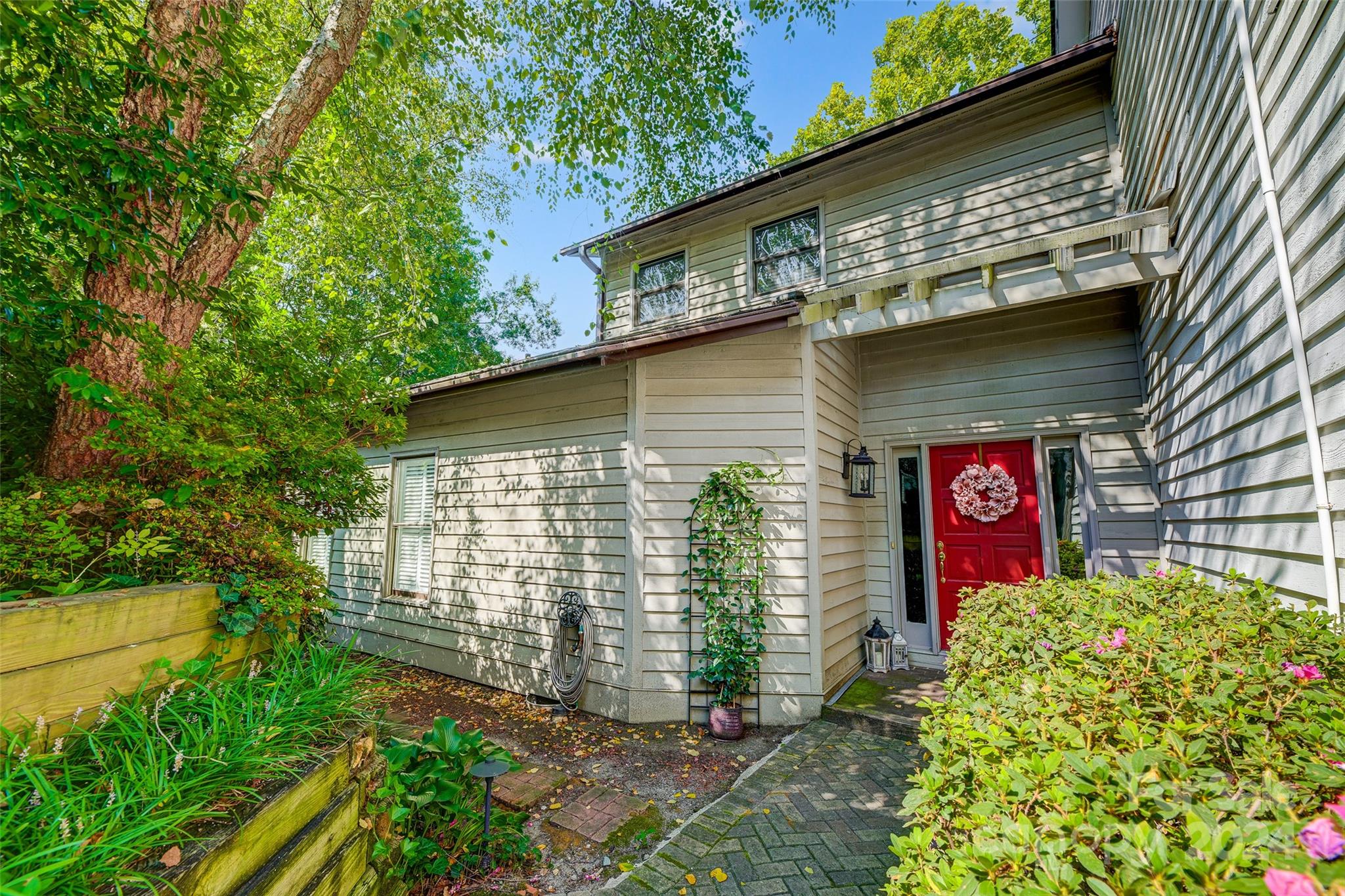 River Hills - Residential
