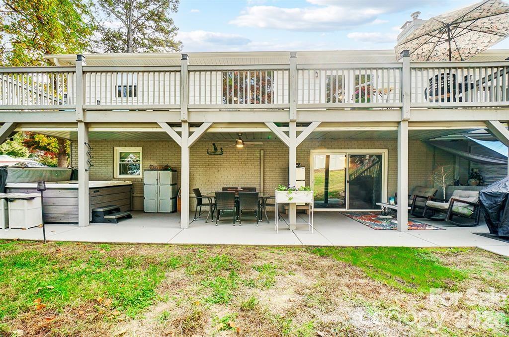Island Point - Residential