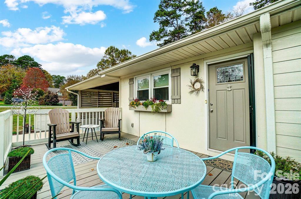Island Point - Residential
