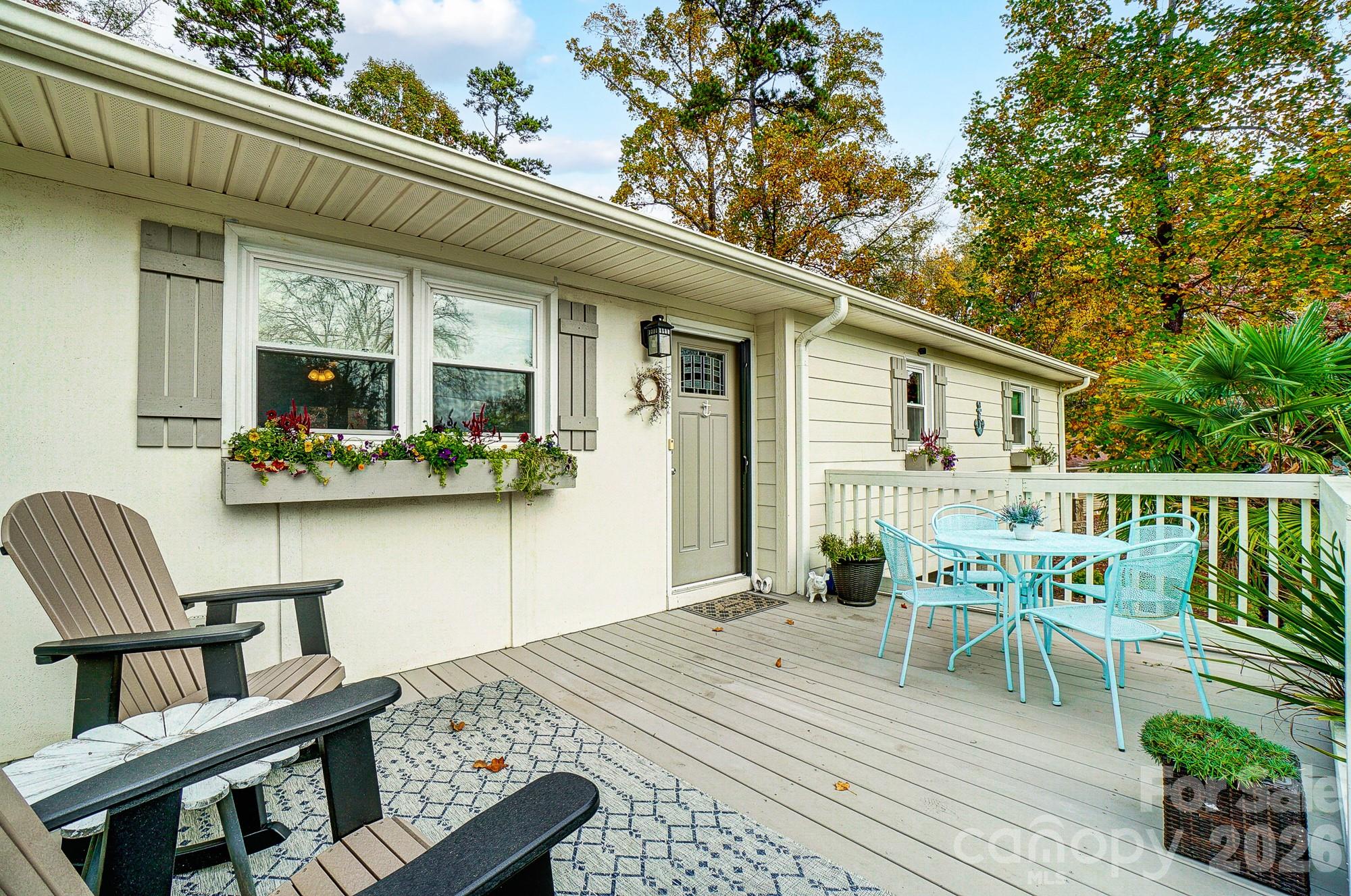 Island Point - Residential