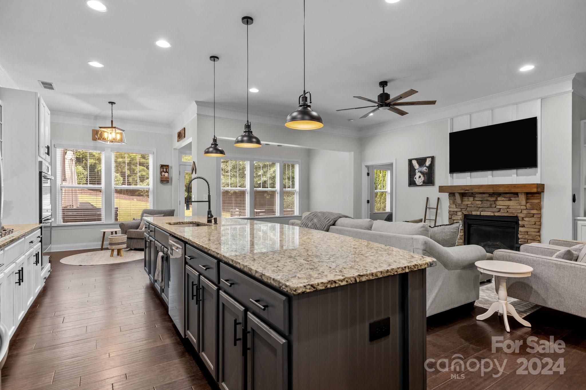 Lake Ridge - Residential