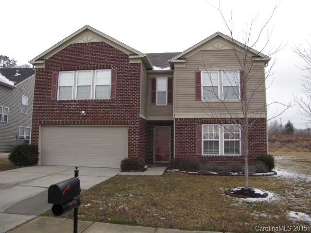 Perfect for those who need lots of space! Floor plan includes living-dining room w/pass-through into family room w/fireplace, 1st-floor bedroom and full bath, spacious loft. Living area open to kitchen w/island. Sliding doors off of breakfast area access huge, private fenced back yard. Master suite boasts walk-in closet, bath w/dual sink vanity, garden tub and shower. Just 7 miles to Lake Wylie, 10 minutes to Gastonia and 20 minutes to Charlotte-Douglas International Airport!