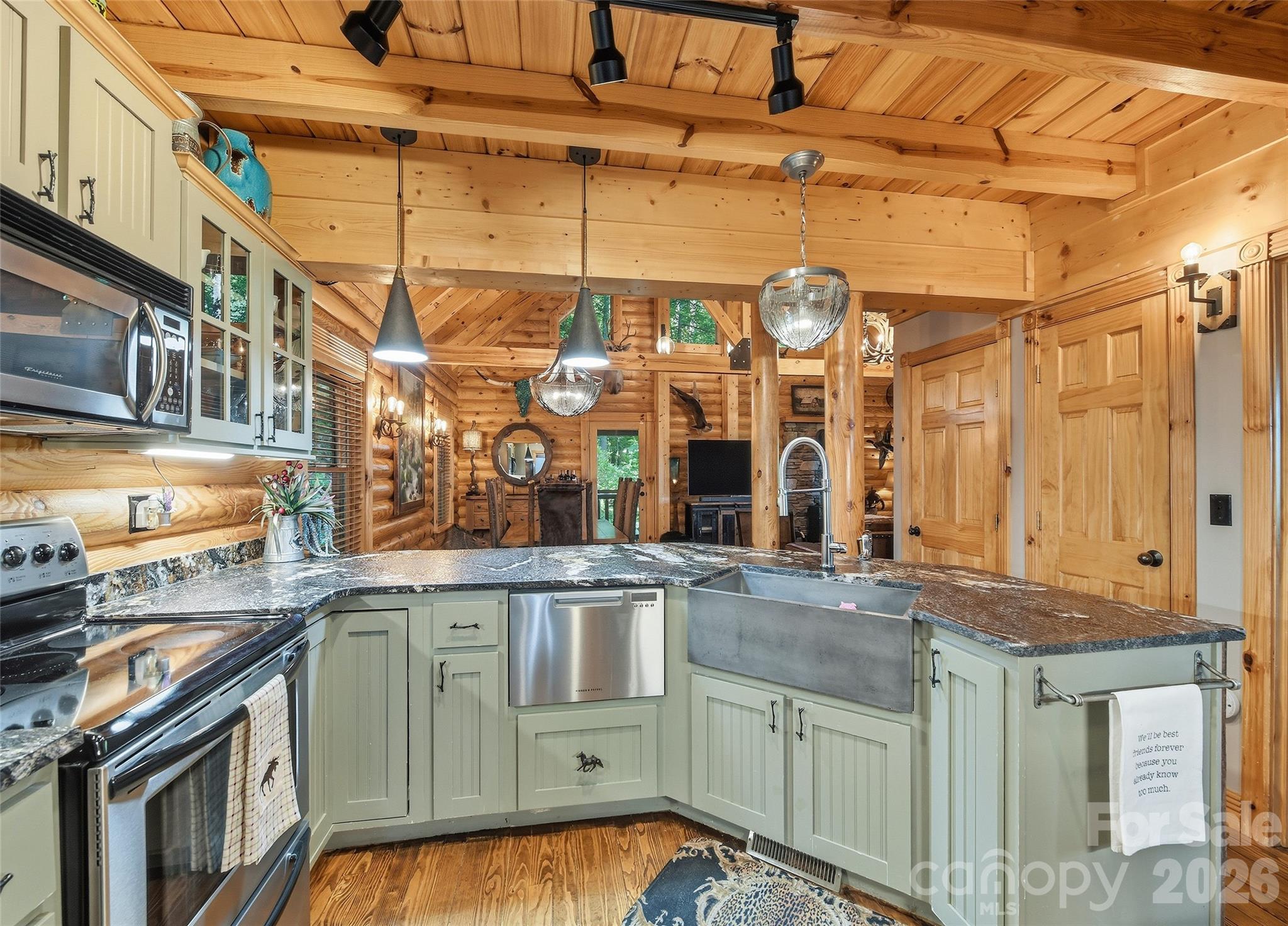 Smoky Mountain Retreat at Eagles Nest - Residential