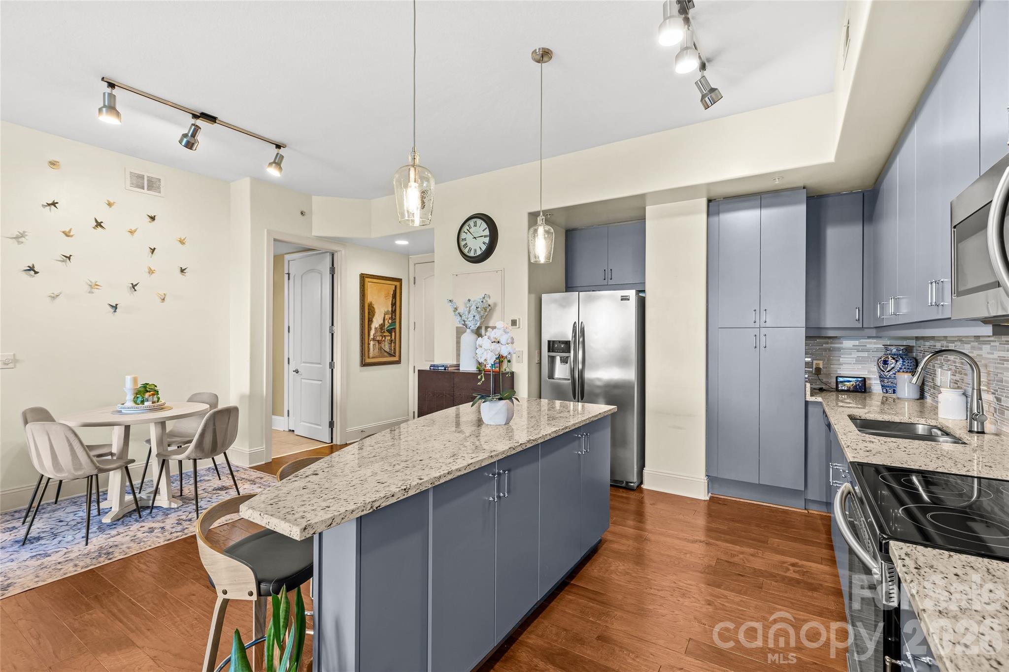 Piedmont Row - Residential