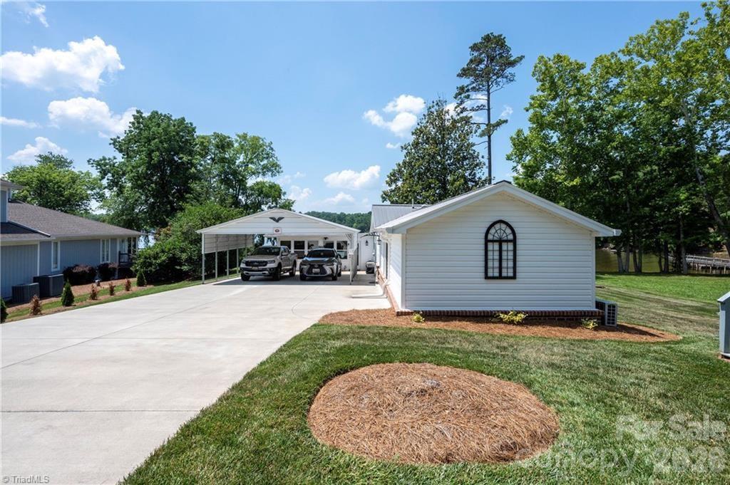 High Rock Lake - Residential