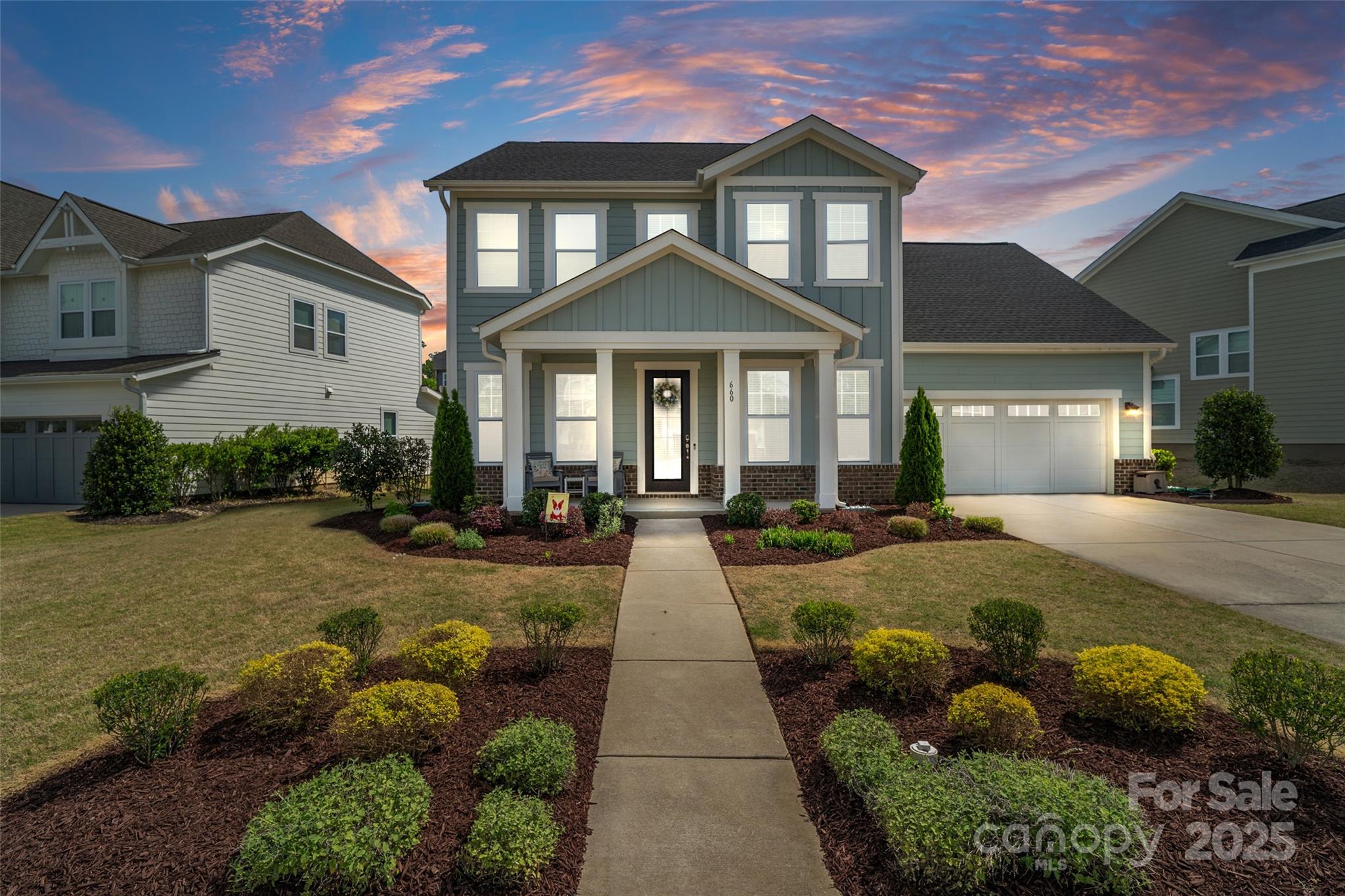 Welcome to this beautiful  home in highly desirable Paddlers Cove! Situated on a flat fenced in lot, this home features 4 bedrooms and 3.5 baths, with a primary suite, 2 additional bedrooms and laundry room upstairs while a private guest suite on the main level. The open-concept floorplan boasts a home office, modern kitchen with large island, farmhouse sink, stainless appliances, and ample pantry space. Community amenities include an outdoor pool and playground. Zoned for top-rated Clover schools, just minutes from Lake Wylie, shopping, dining, and entertainment. This home is move-in ready and ready for you to call it “home!”
